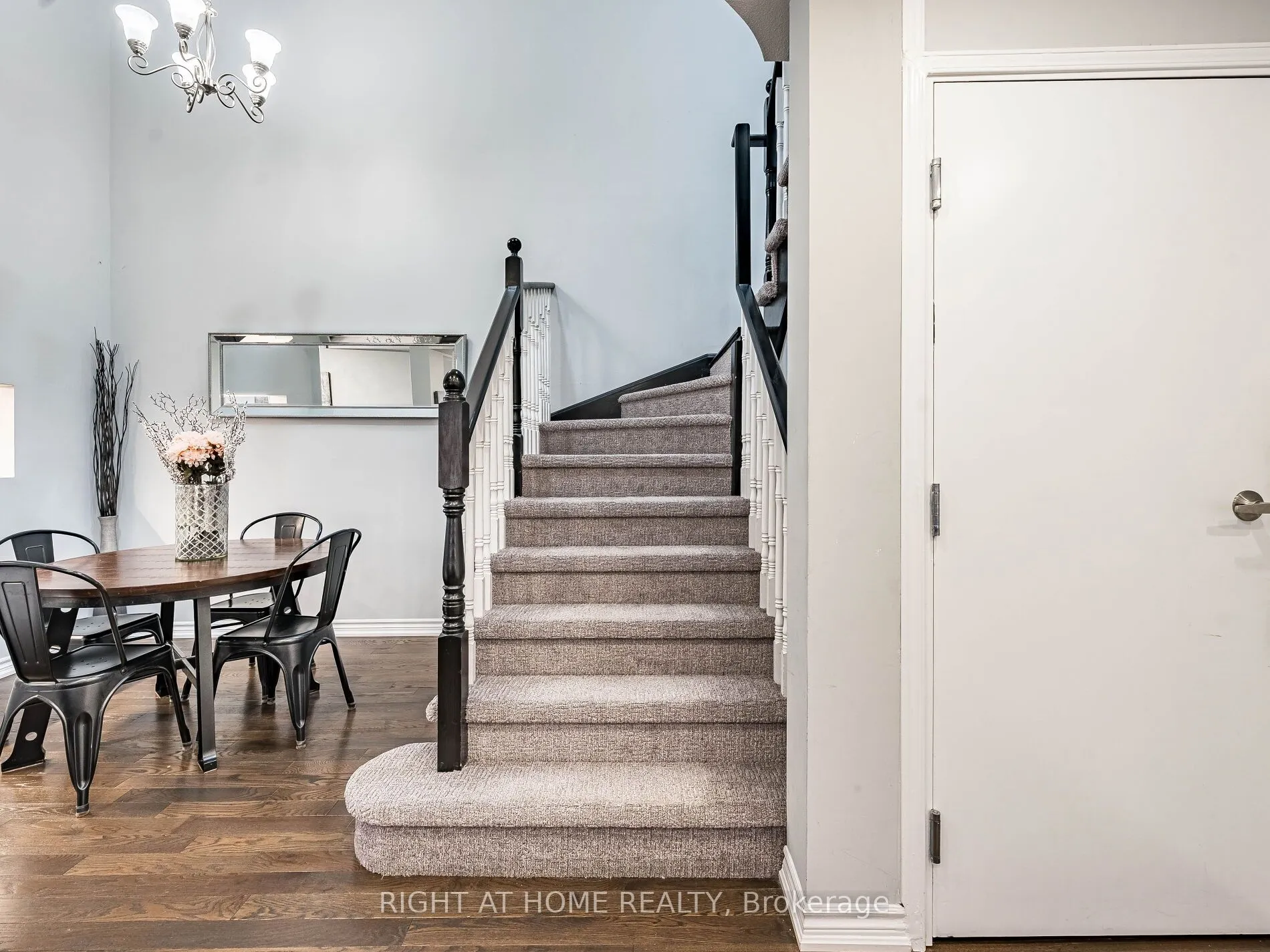 1156 PRESTONWOOD Crescent