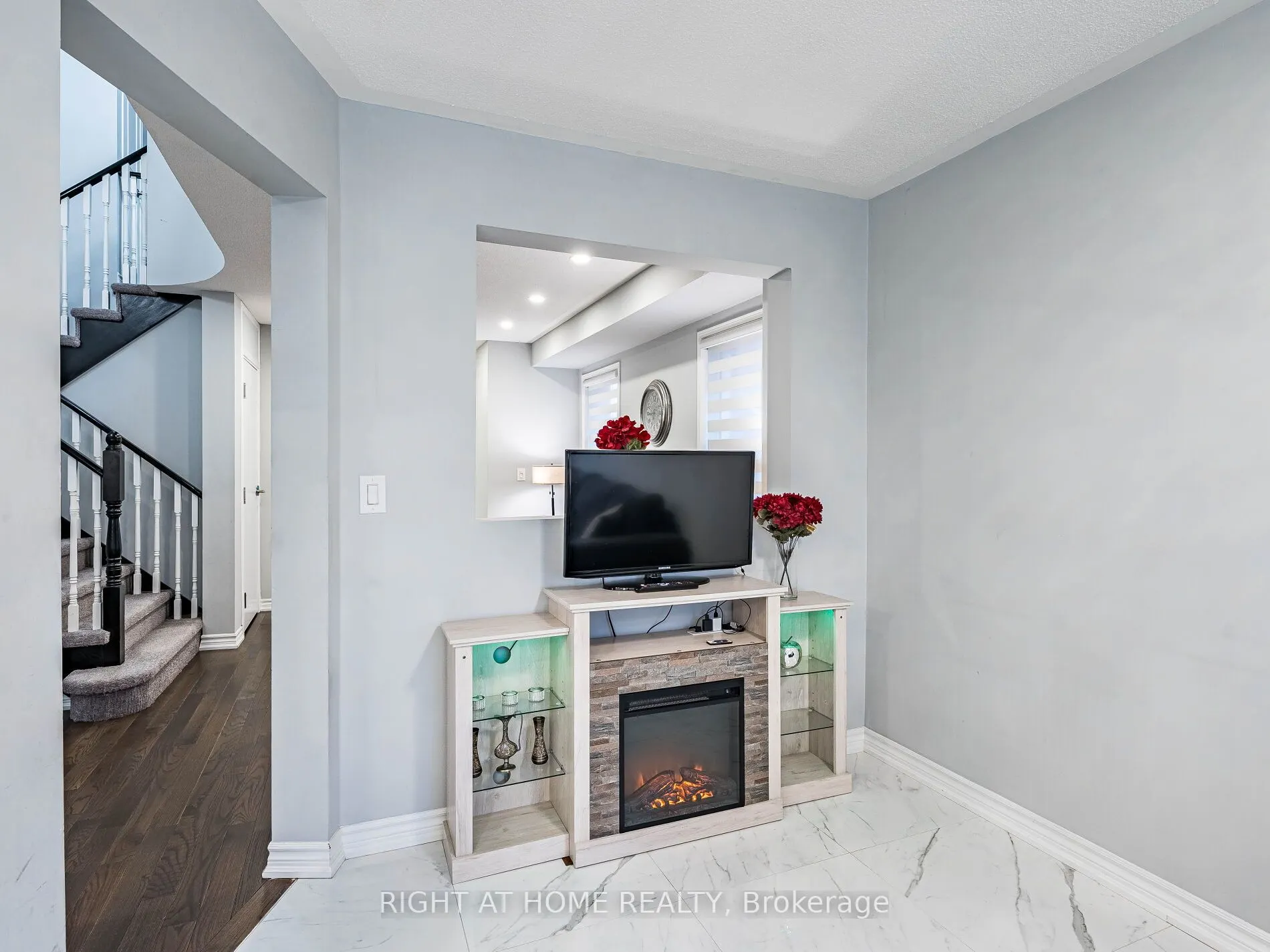 1156 PRESTONWOOD Crescent