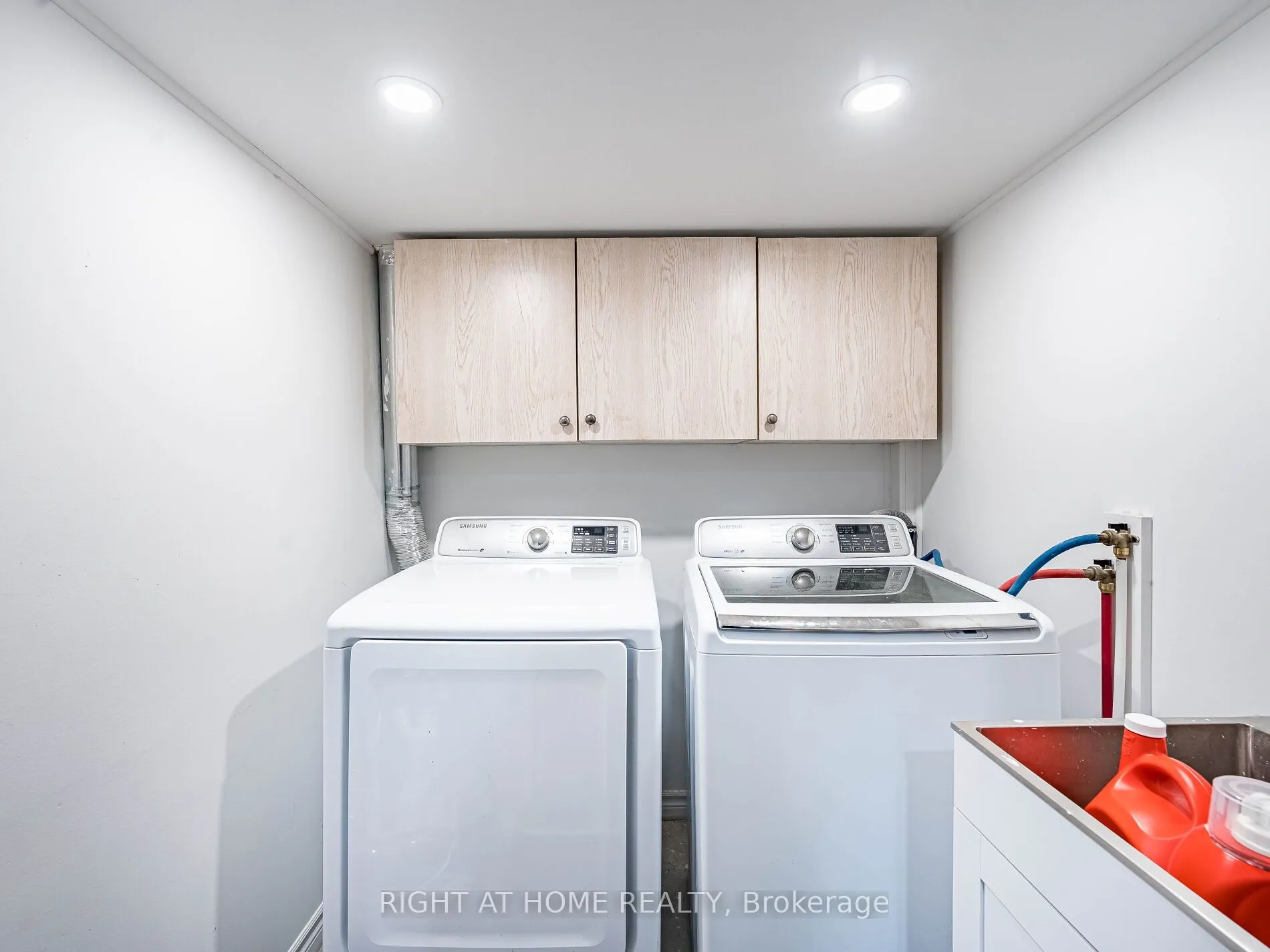 1156 PRESTONWOOD Crescent