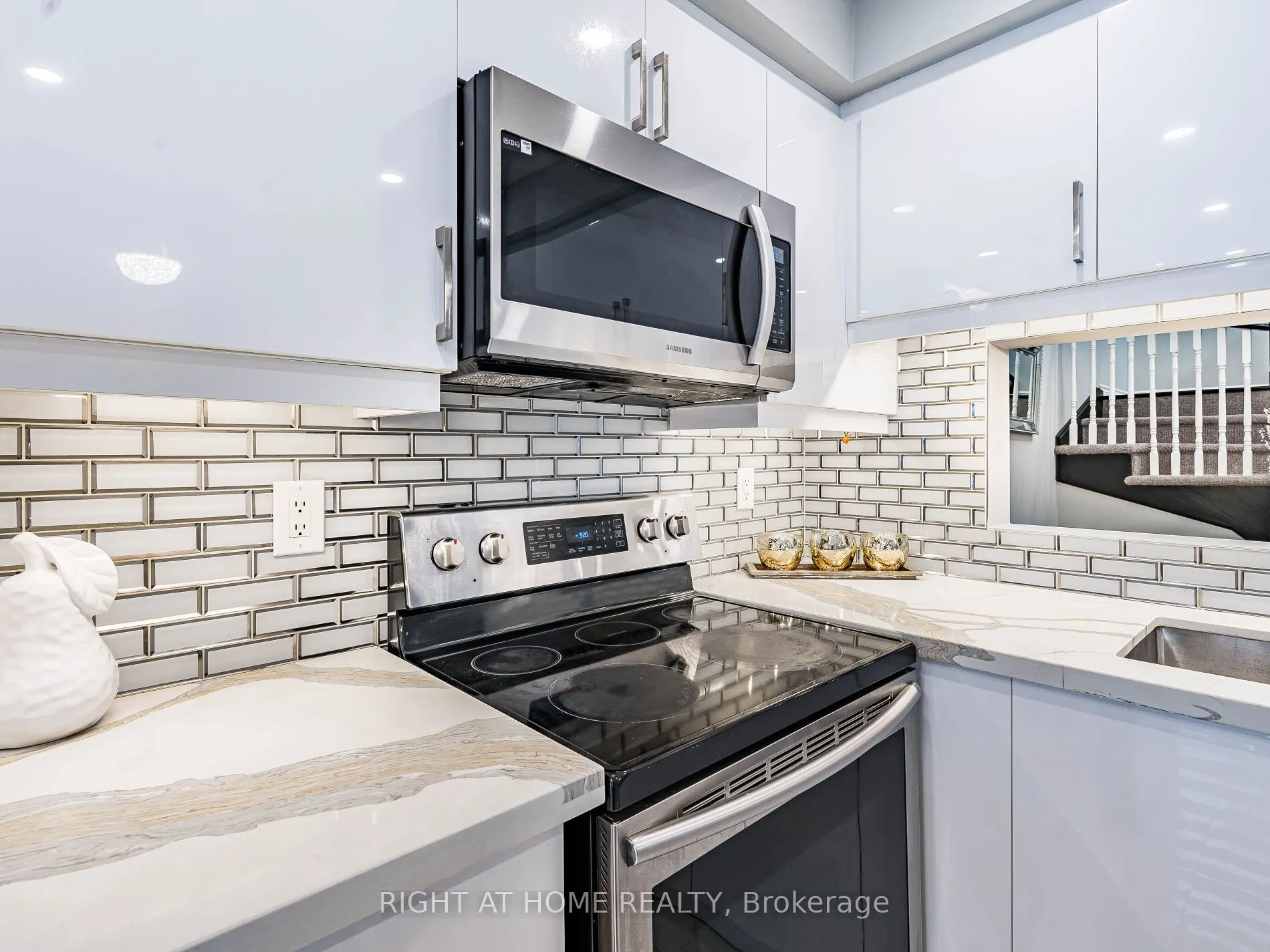 1156 PRESTONWOOD Crescent