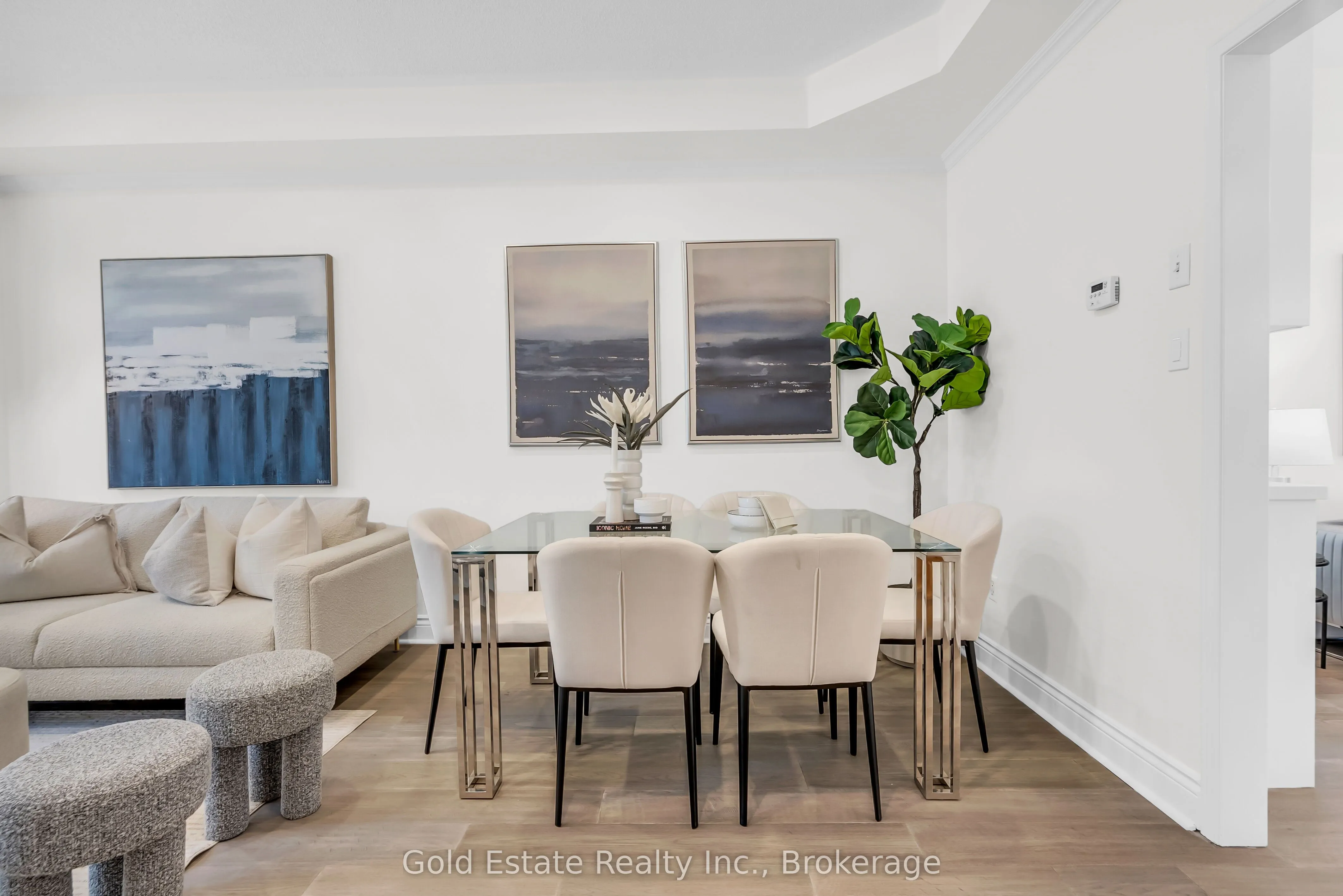 2259 Meadowland Drive N