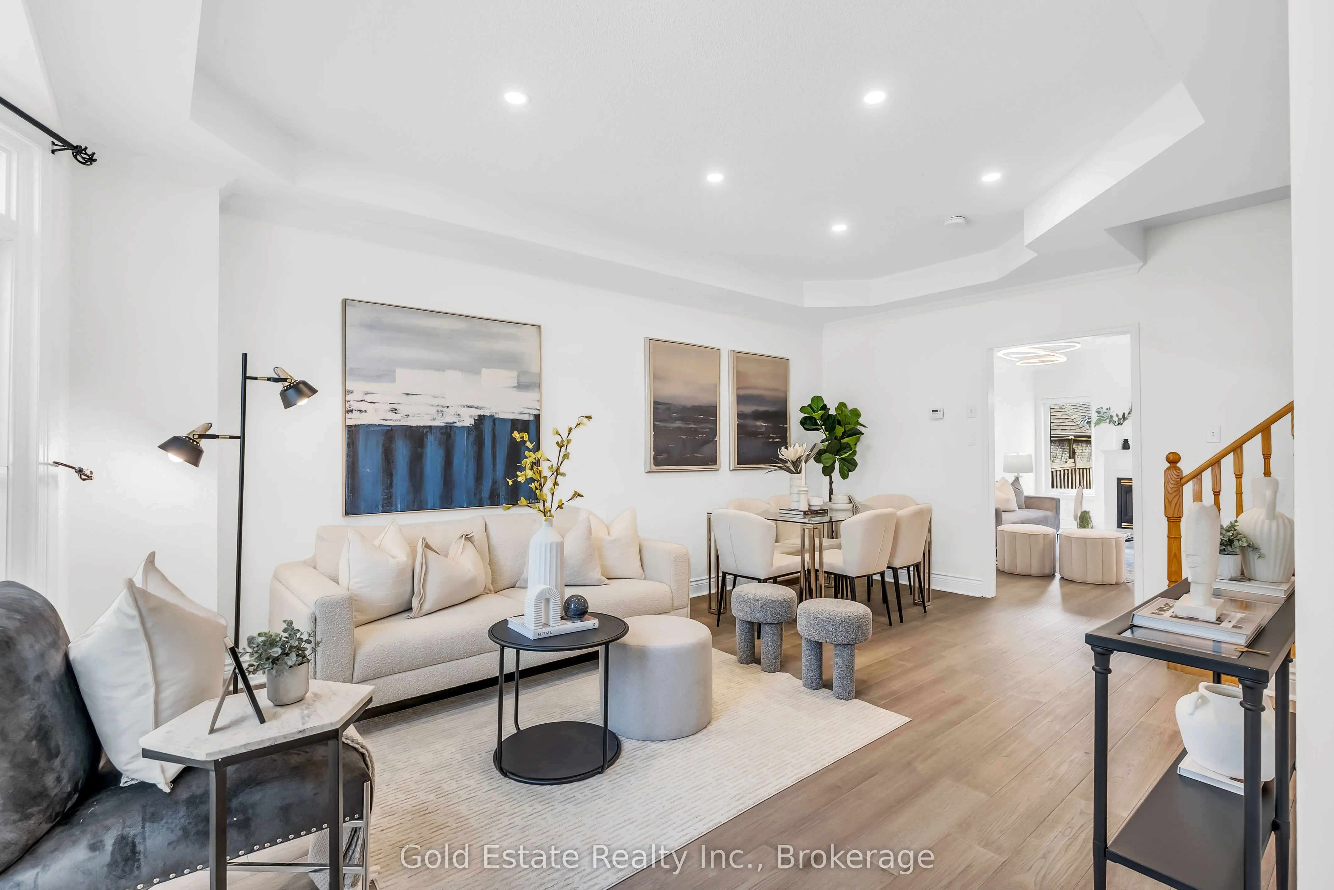 2259 Meadowland Drive N