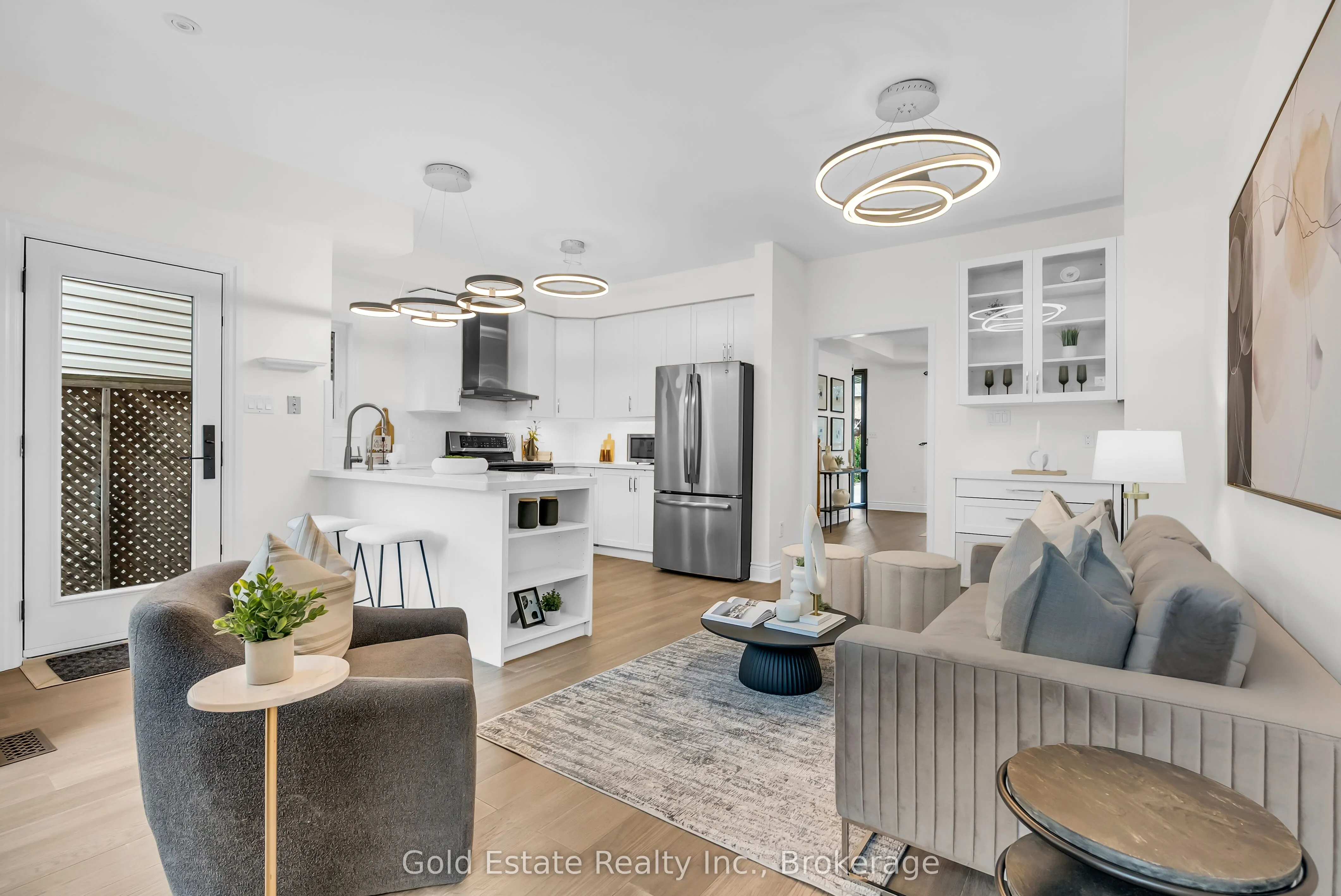 2259 Meadowland Drive N