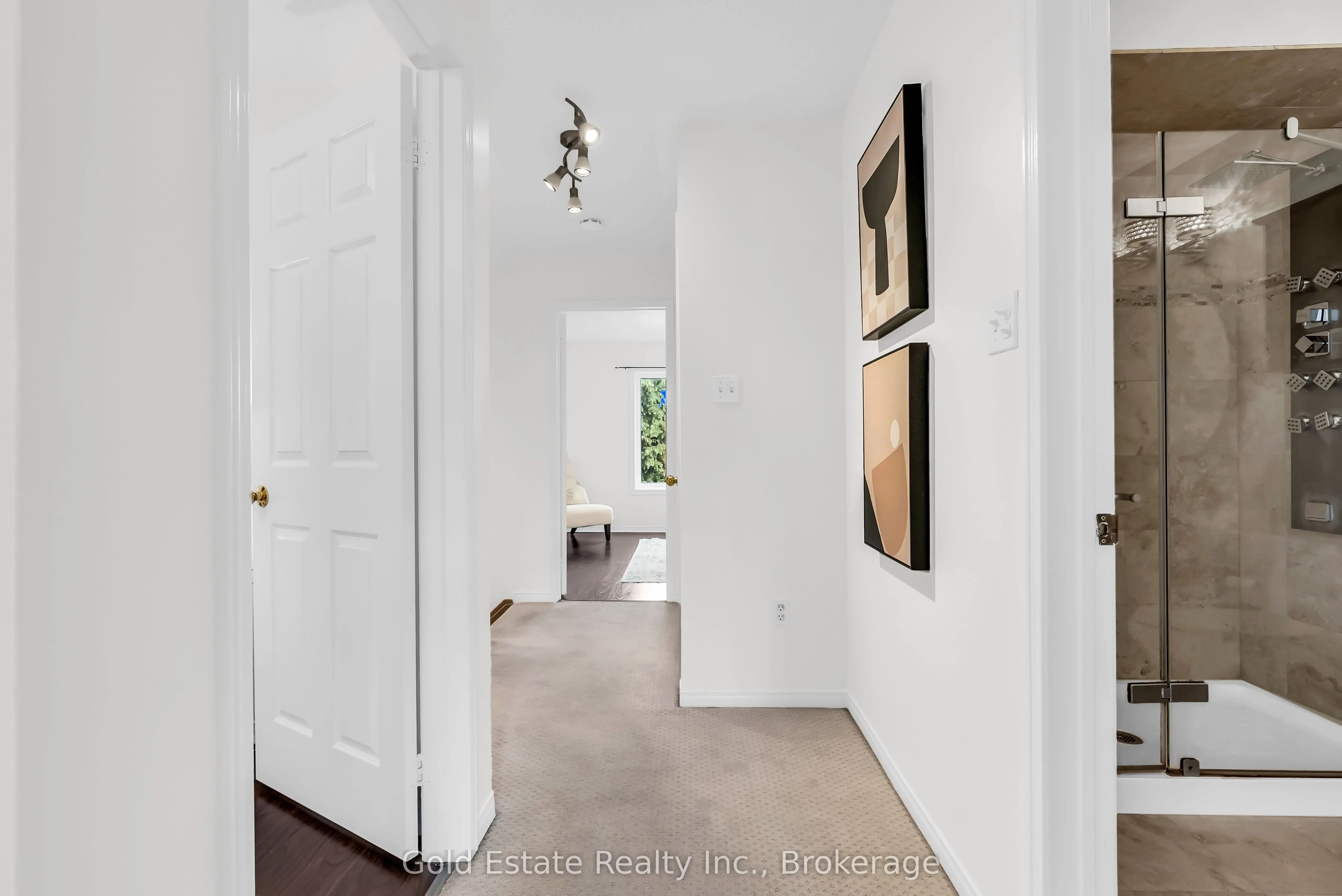 2259 Meadowland Drive N