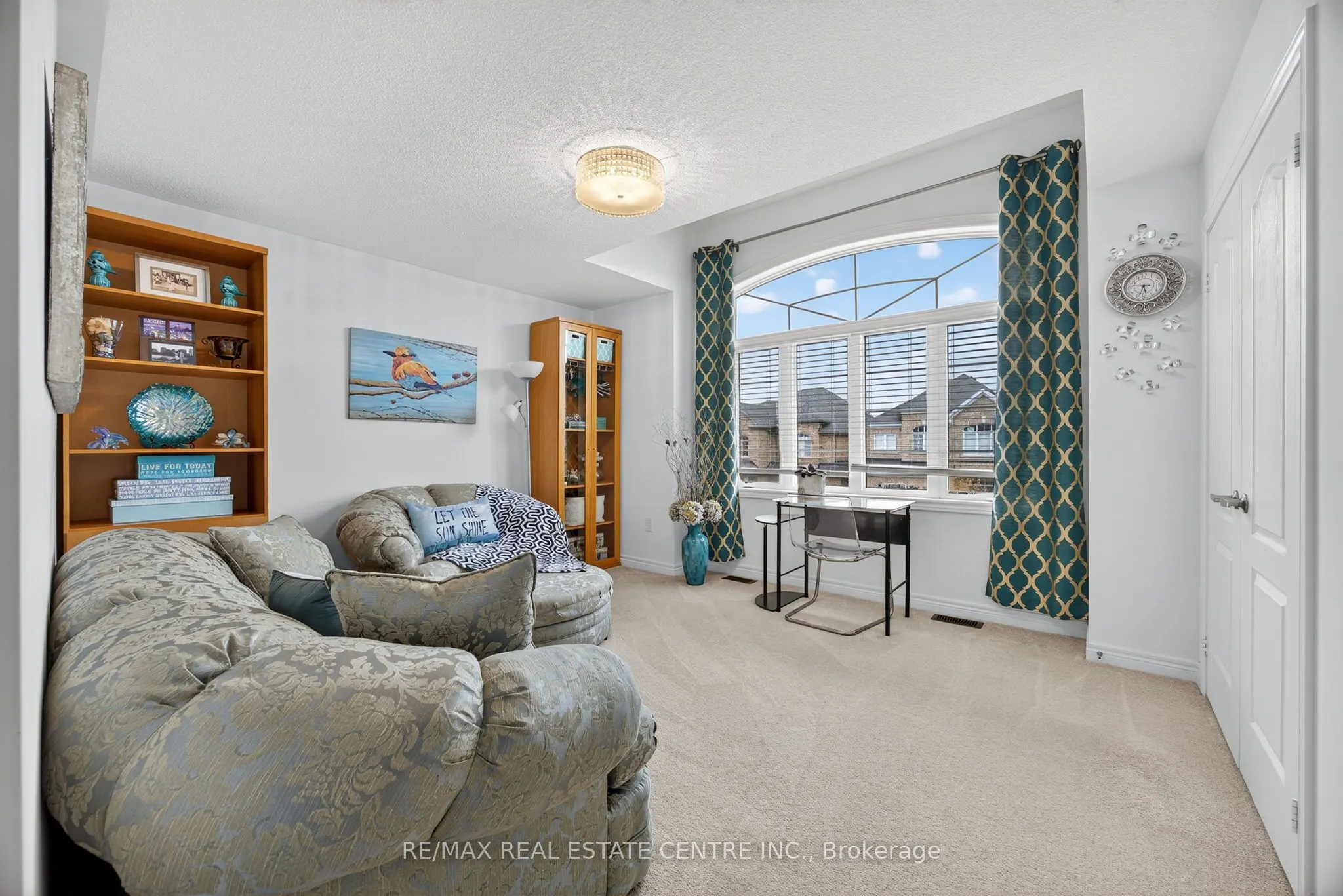 11 Fieldstone Lane Avenue