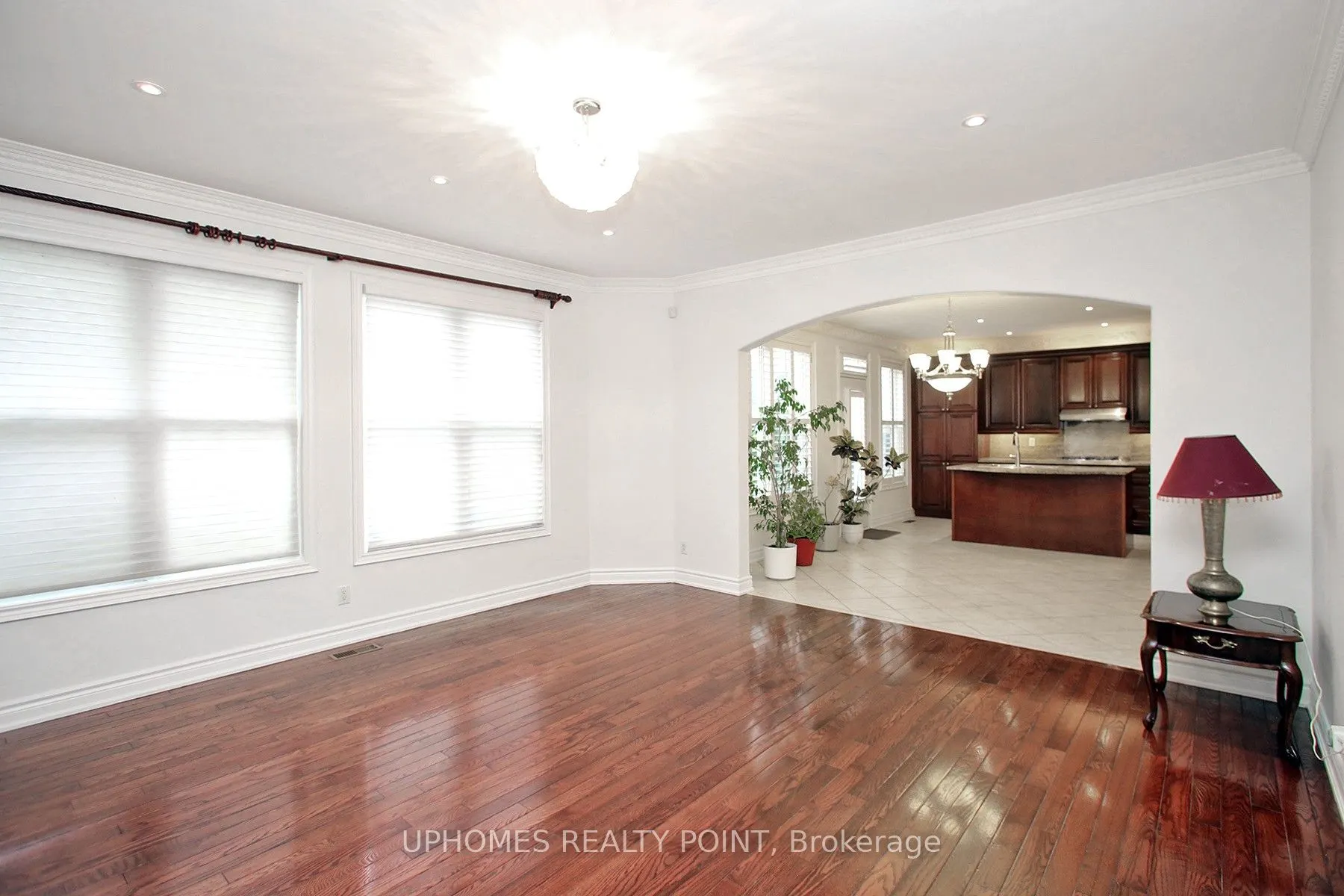 549 Renshaw Court