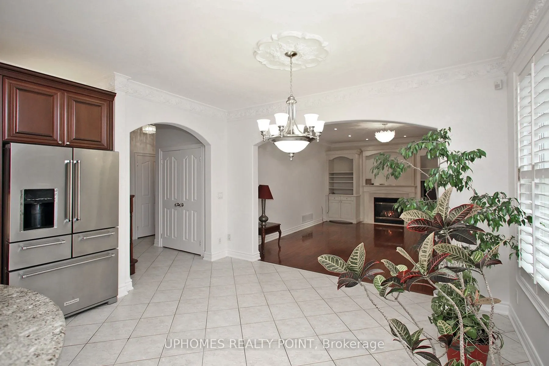 549 Renshaw Court