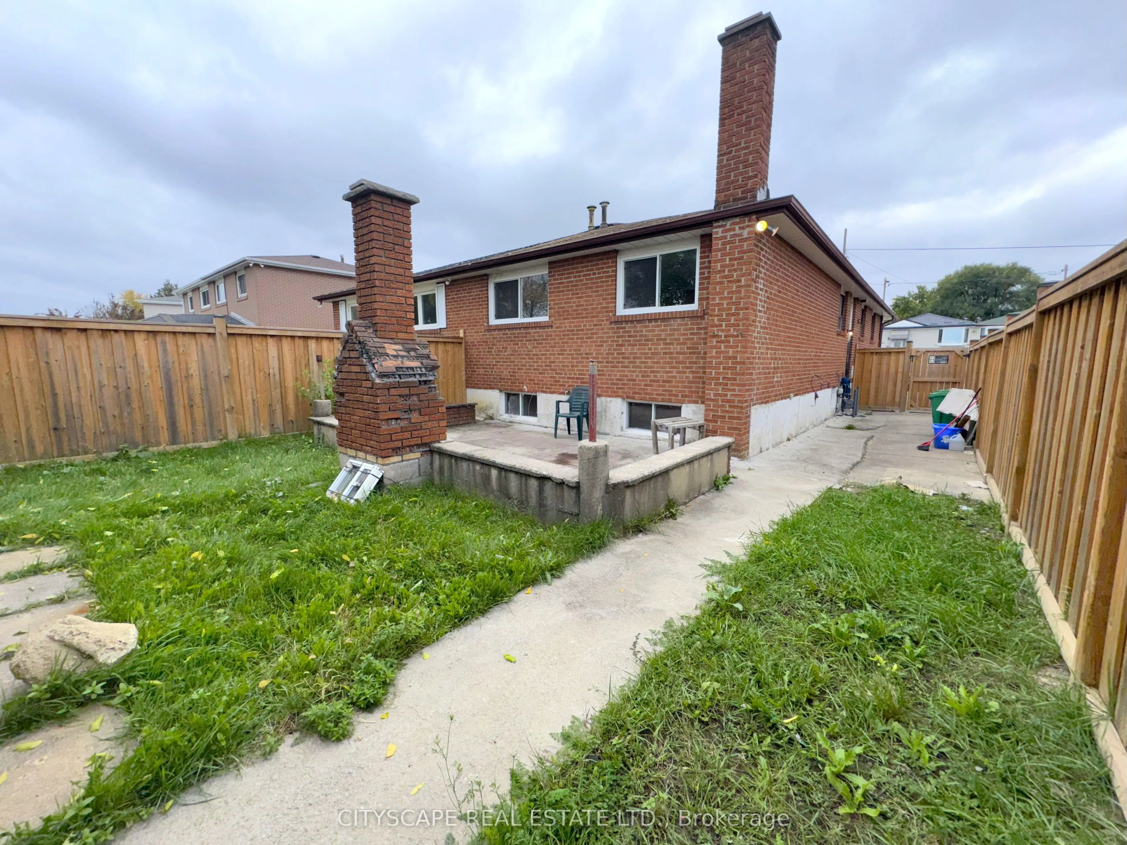 3708 Woodruff Crescent