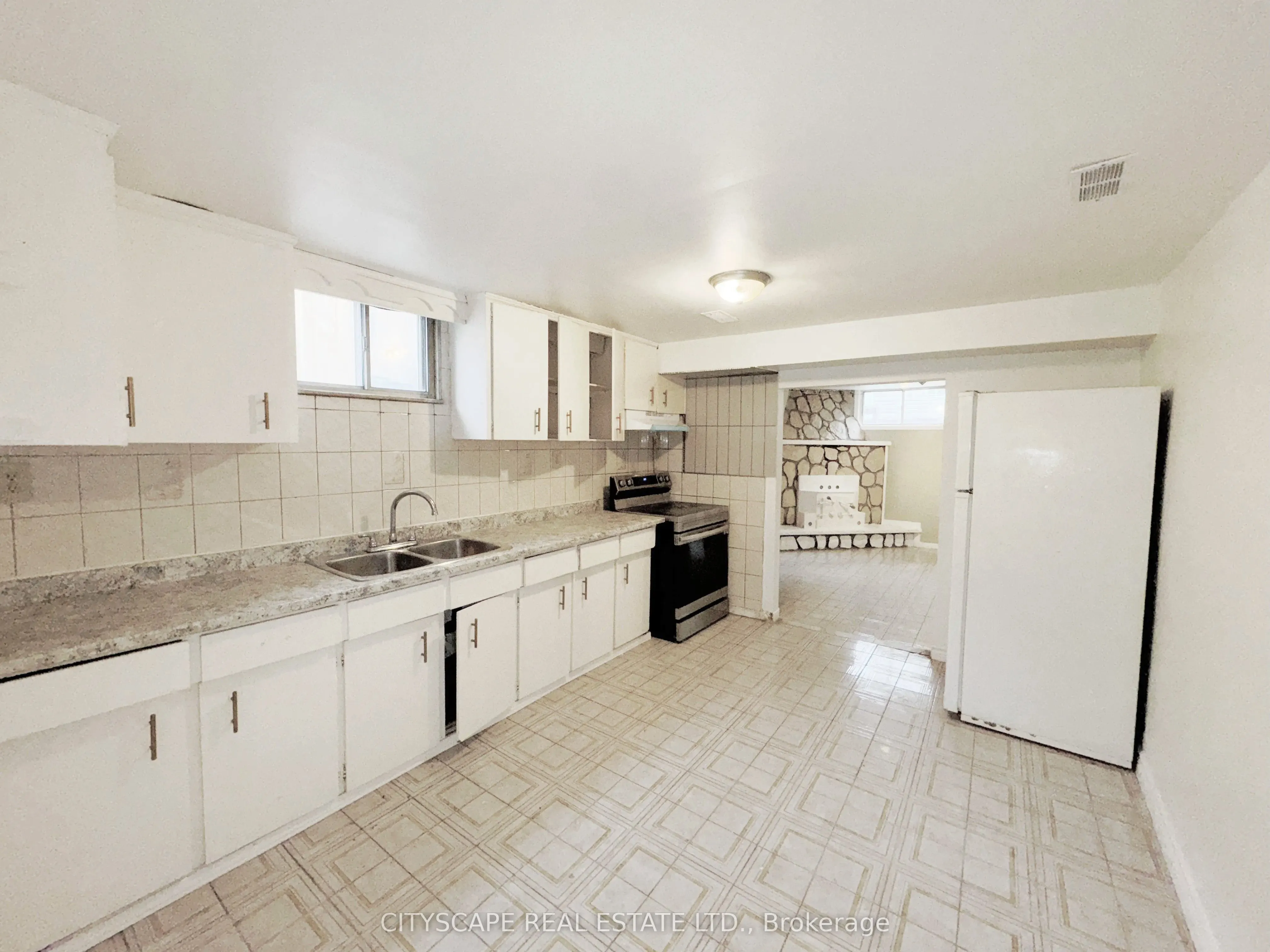 3708 Woodruff Crescent