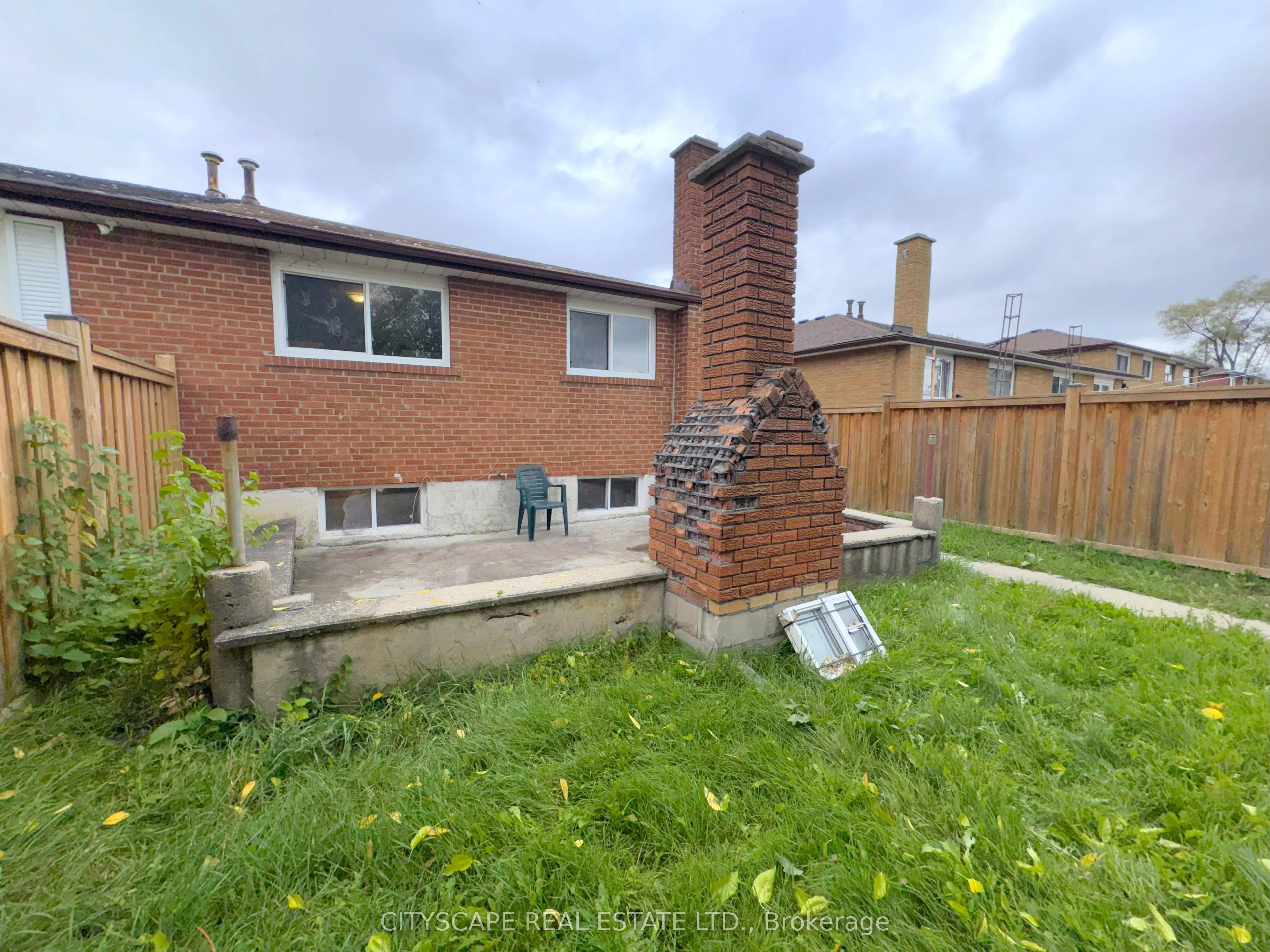 3708 Woodruff Crescent