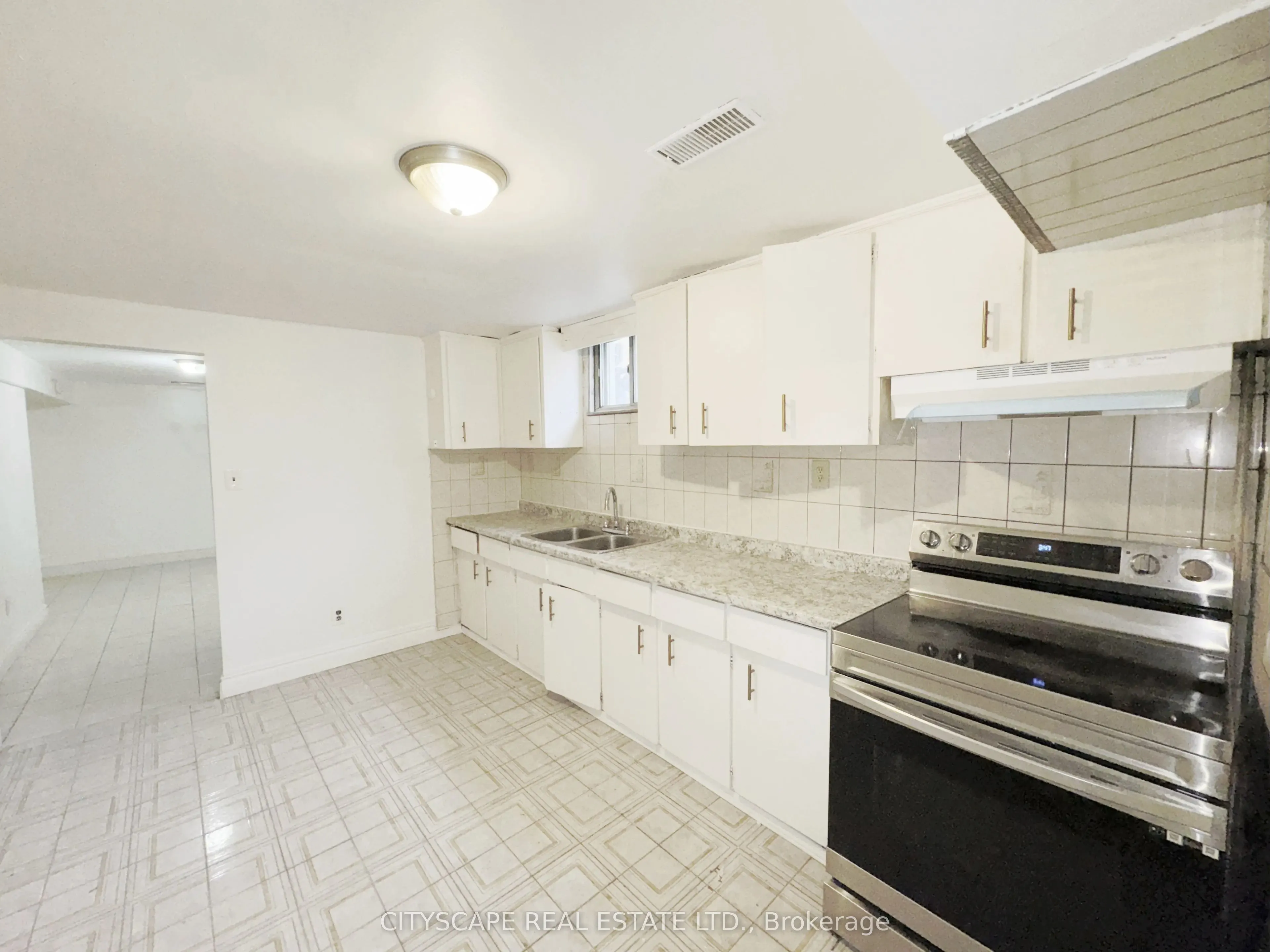 3708 Woodruff Crescent