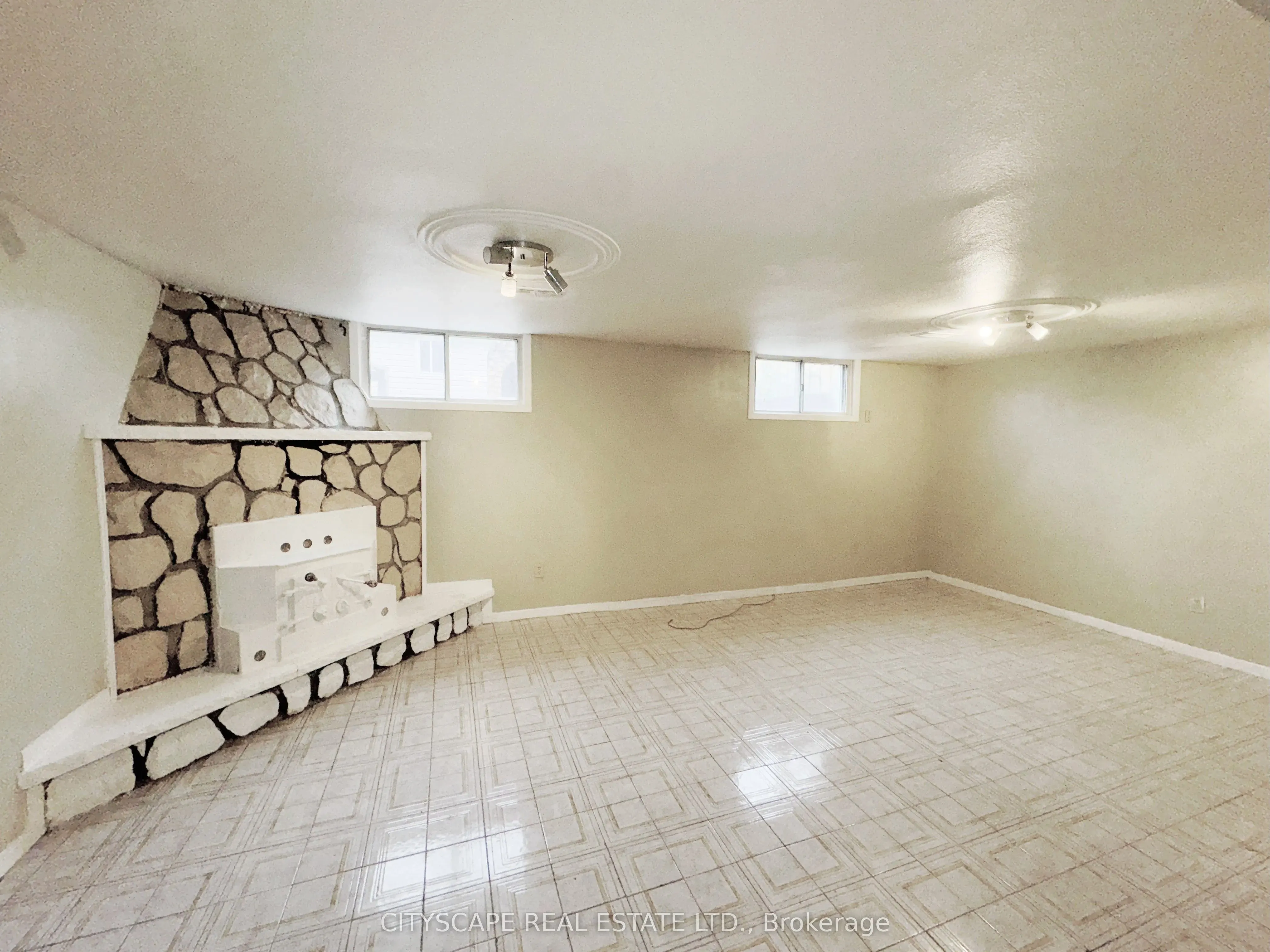 3708 Woodruff Crescent