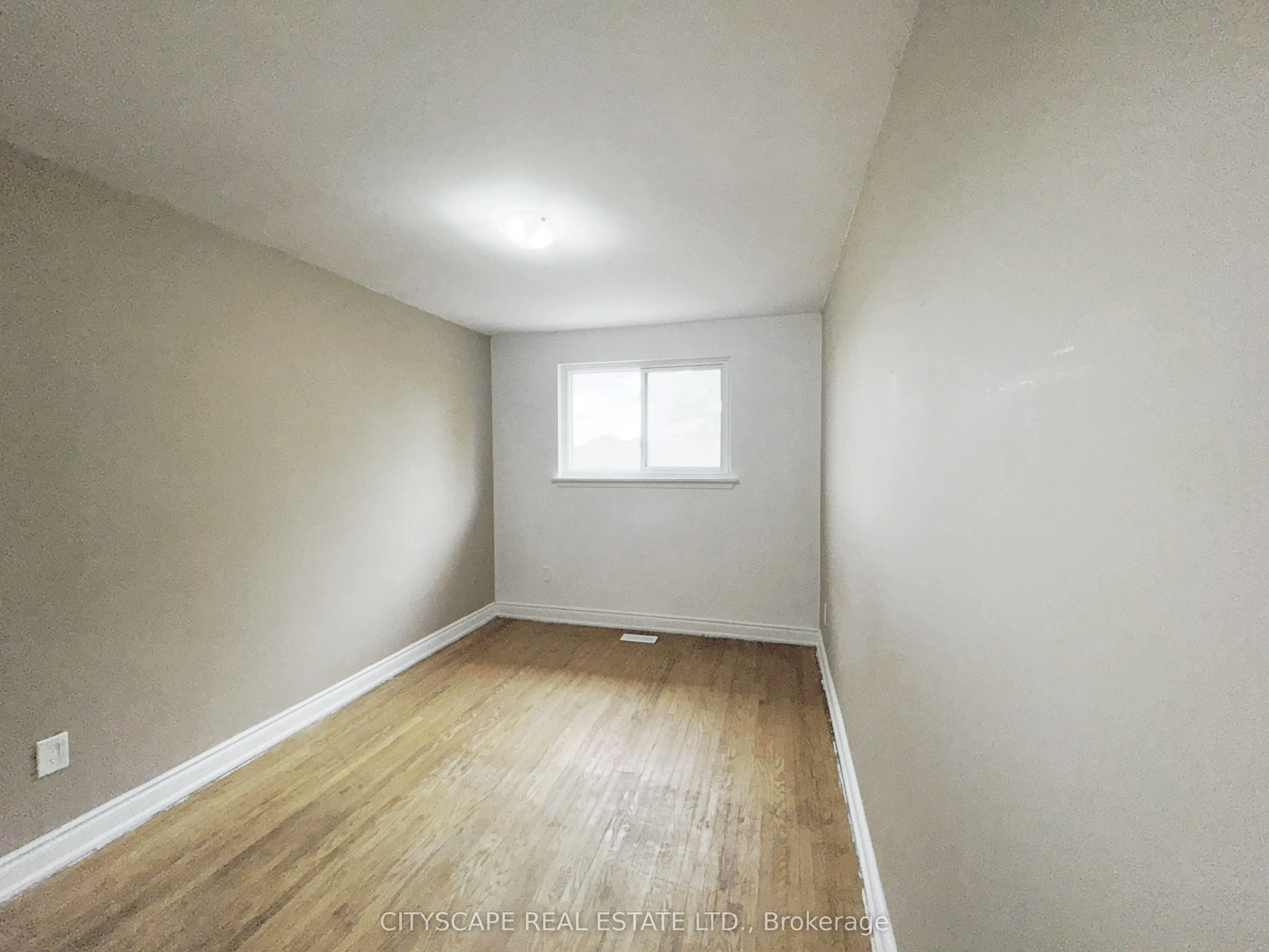 3708 Woodruff Crescent