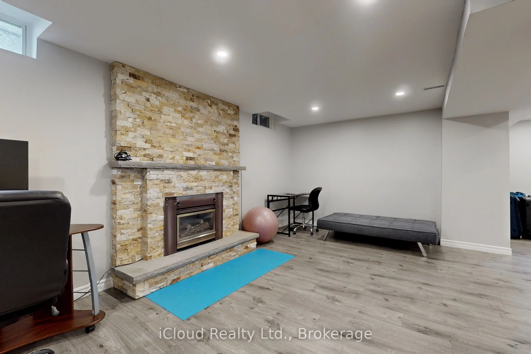 2088 Madden Boulevard