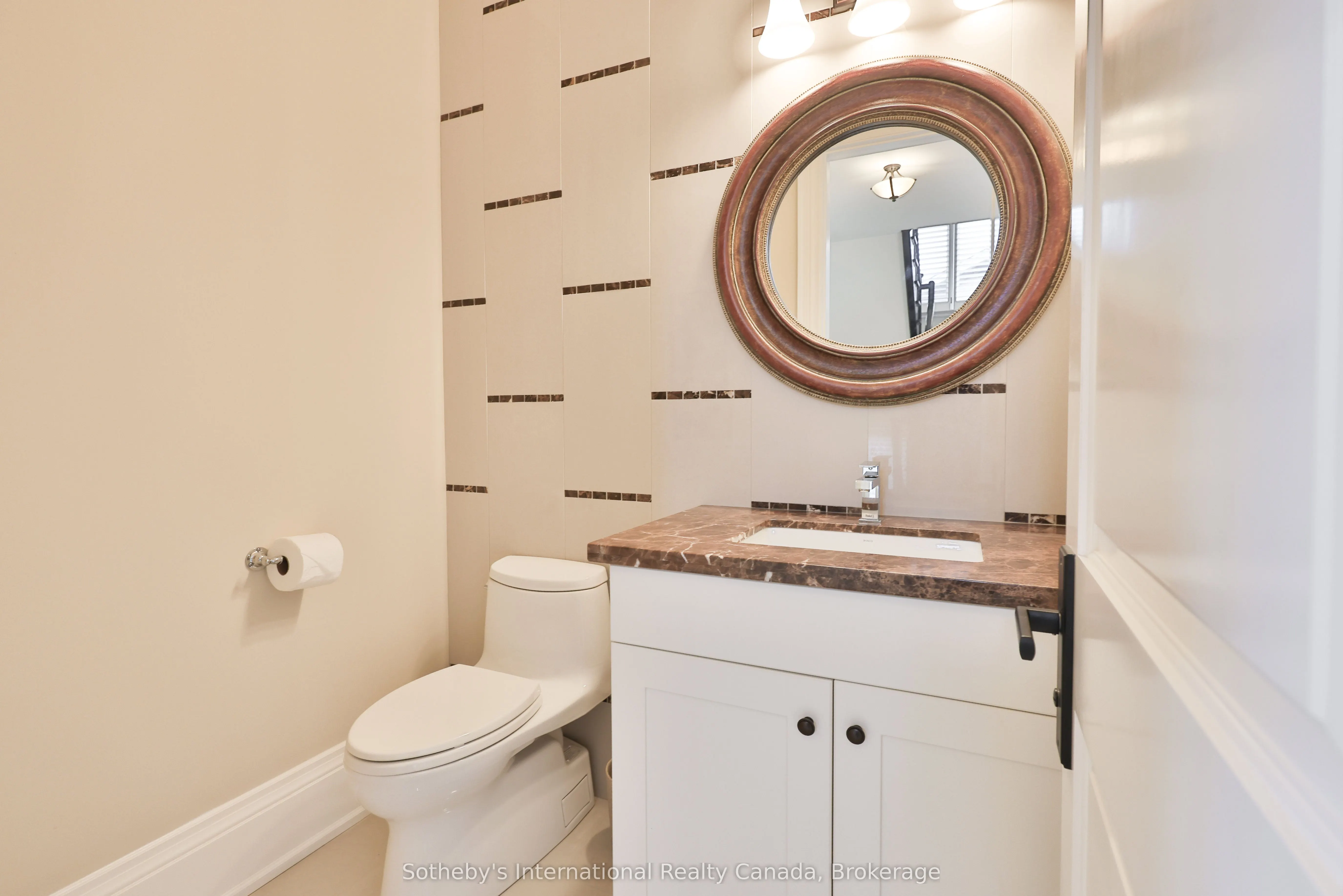 1356 Thornhill Drive