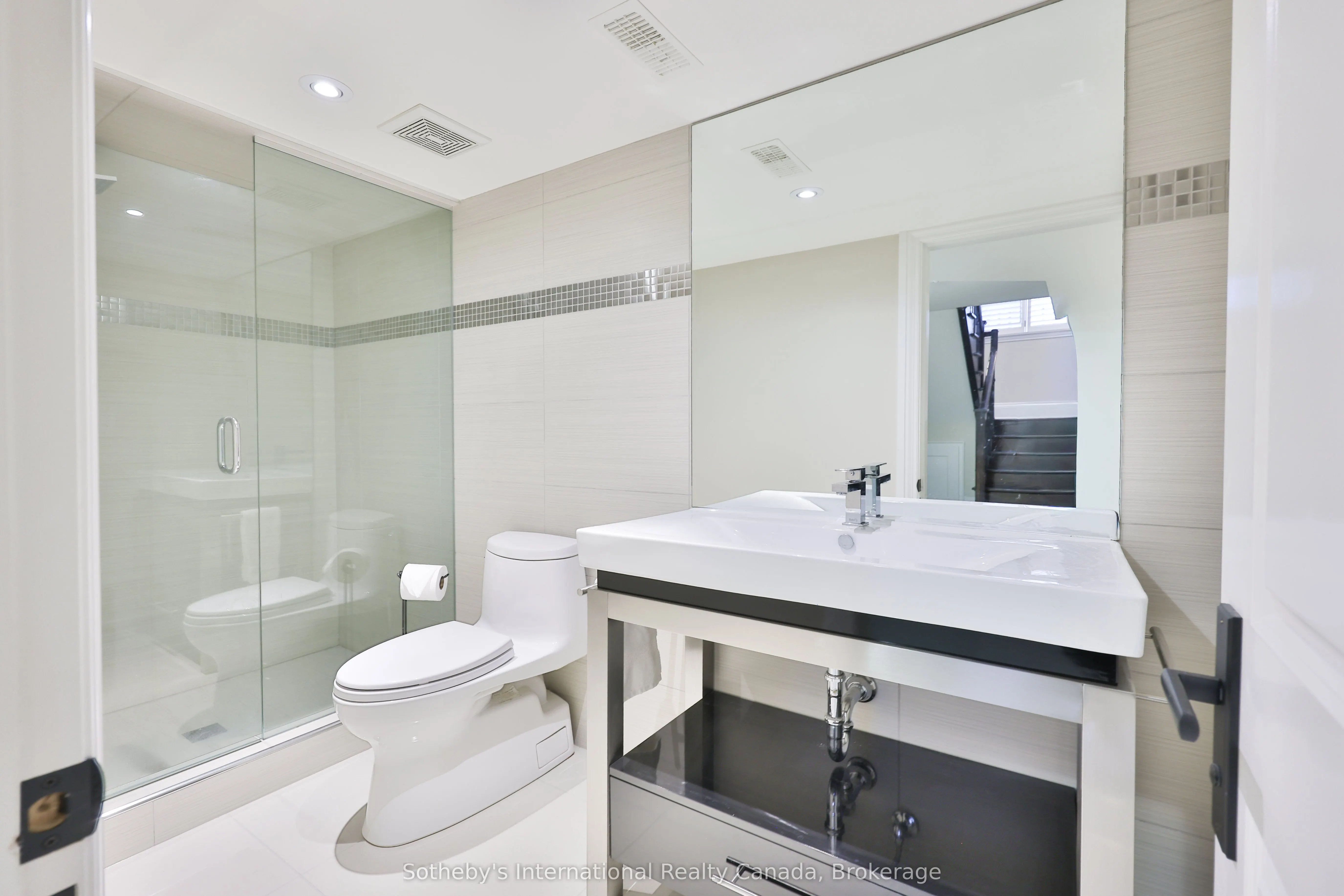 1356 Thornhill Drive