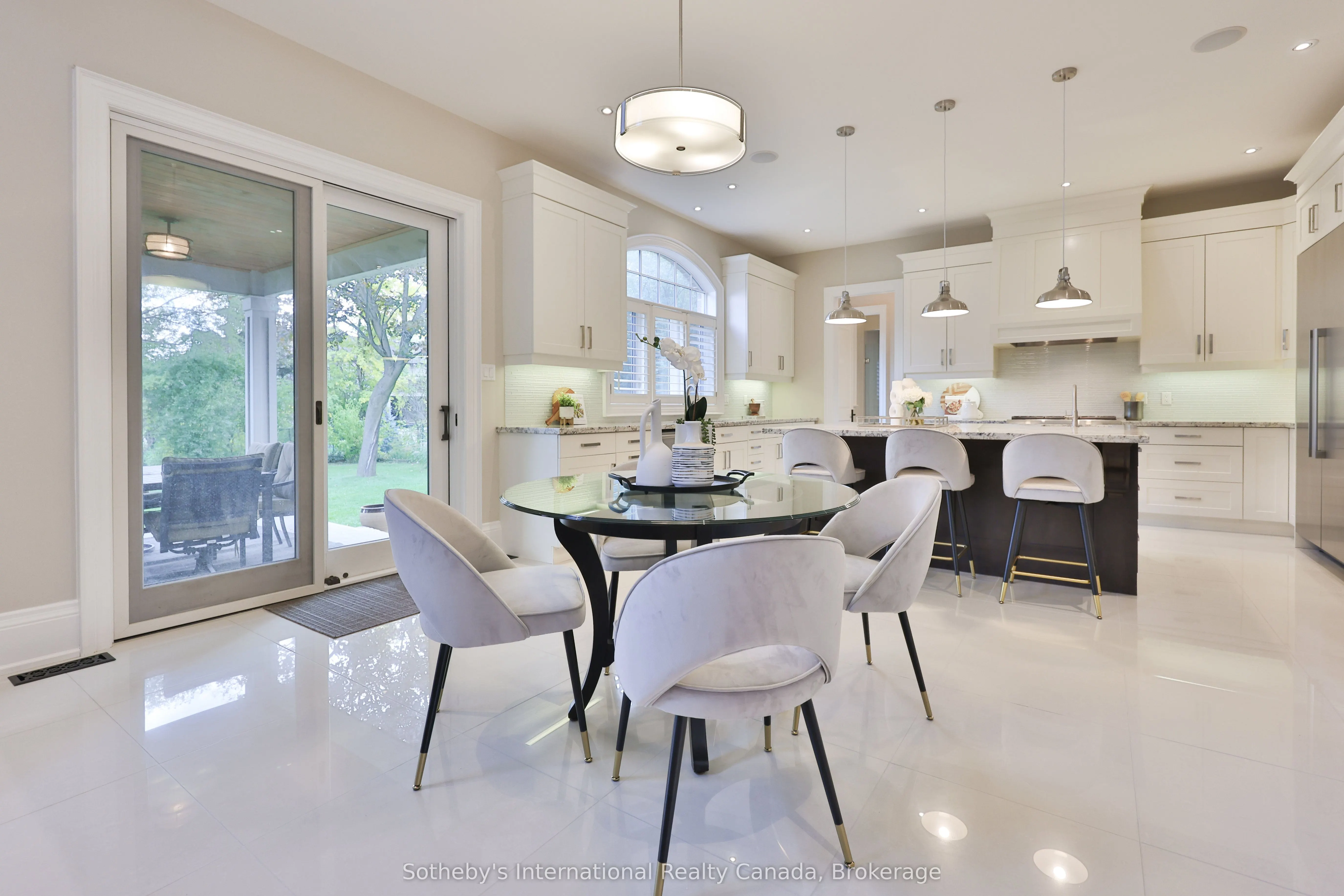 1356 Thornhill Drive