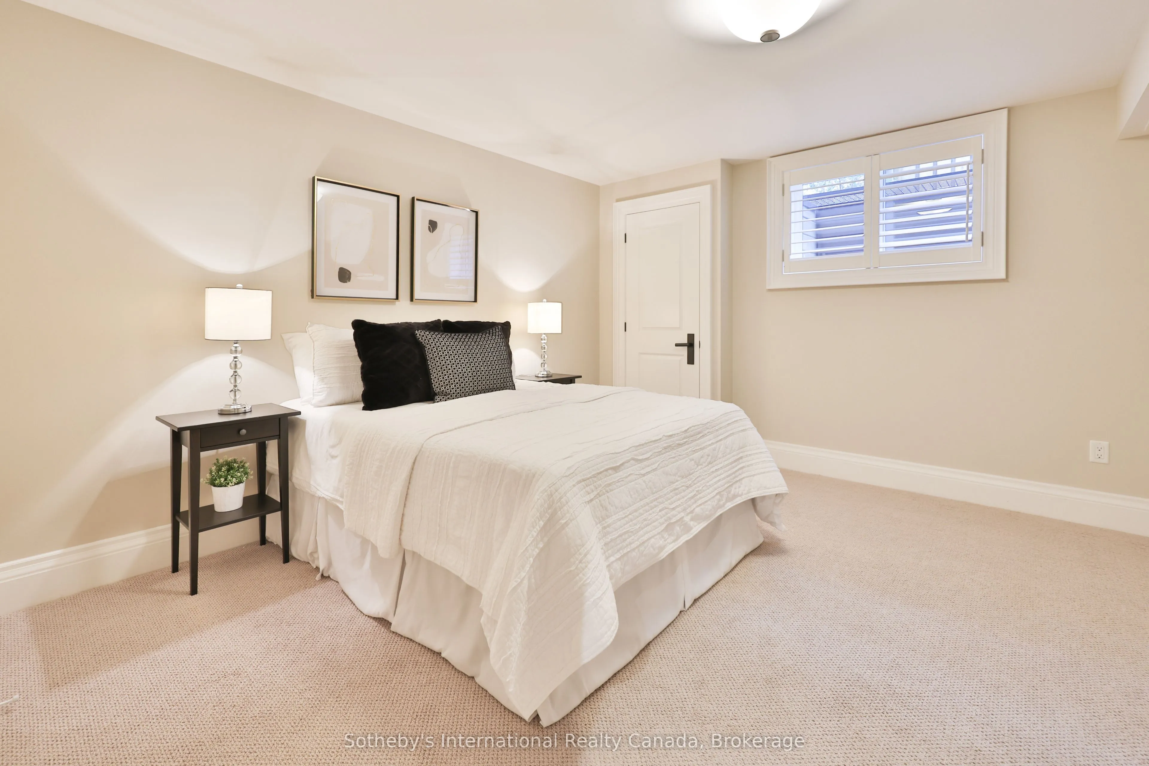 1356 Thornhill Drive