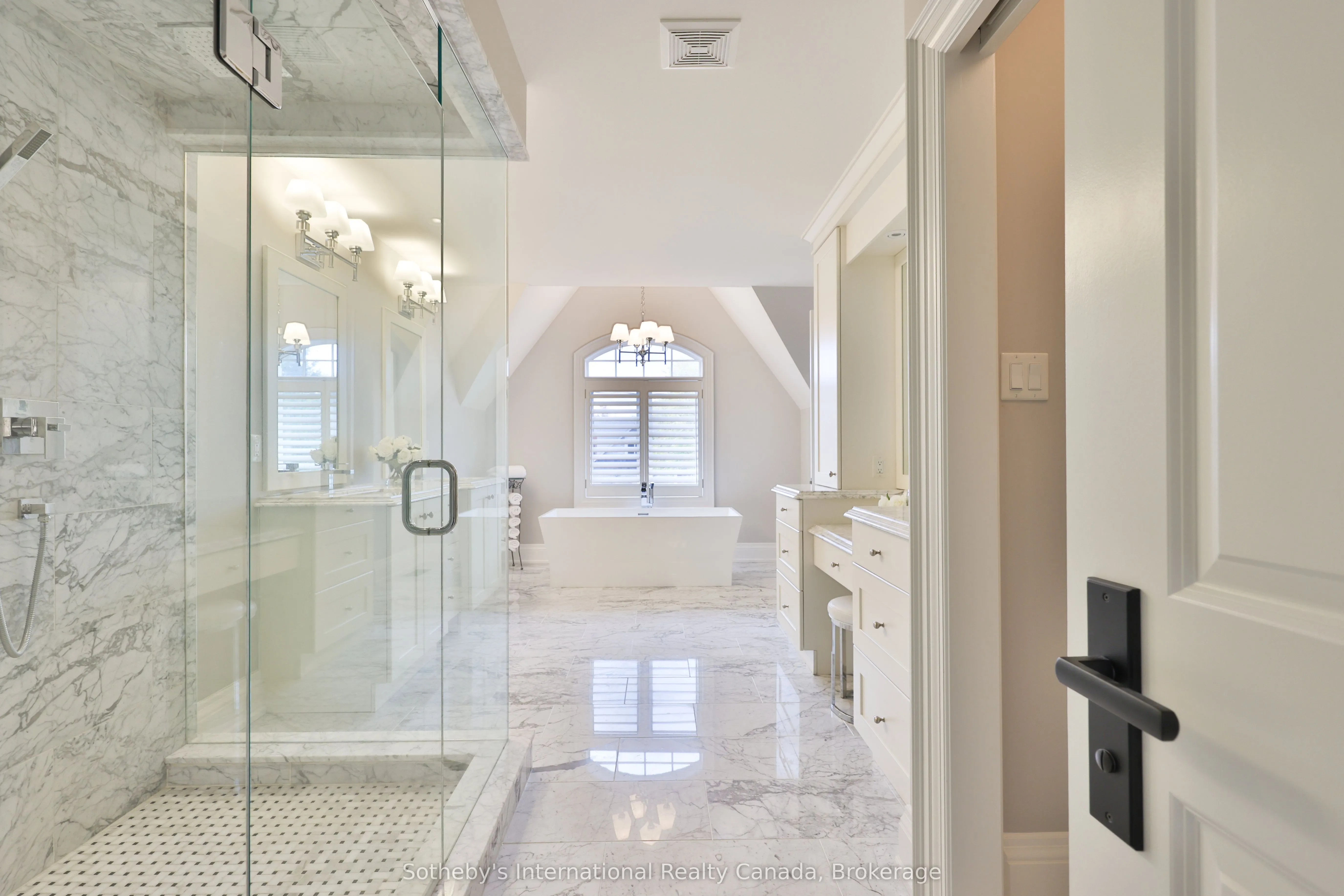 1356 Thornhill Drive