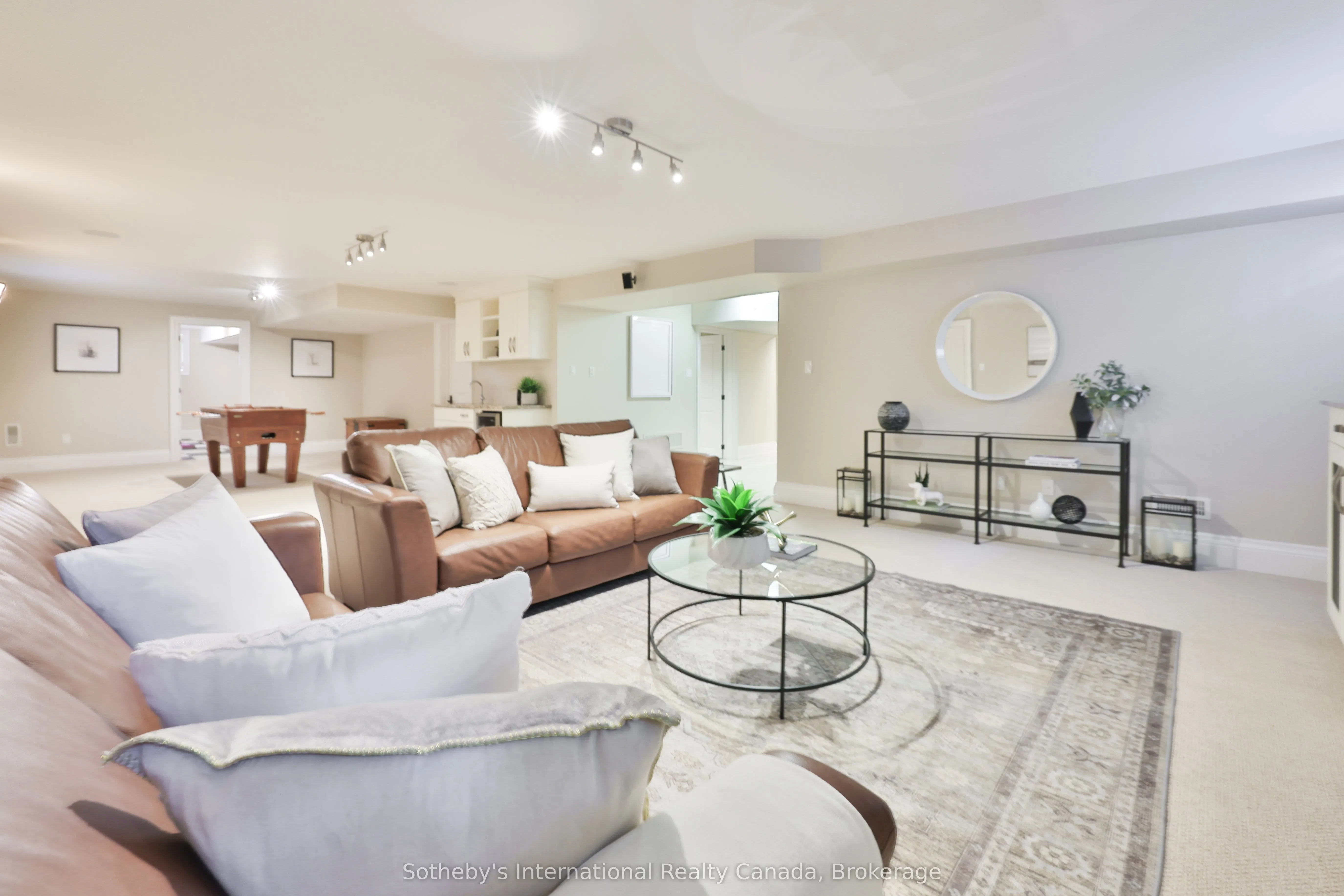 1356 Thornhill Drive