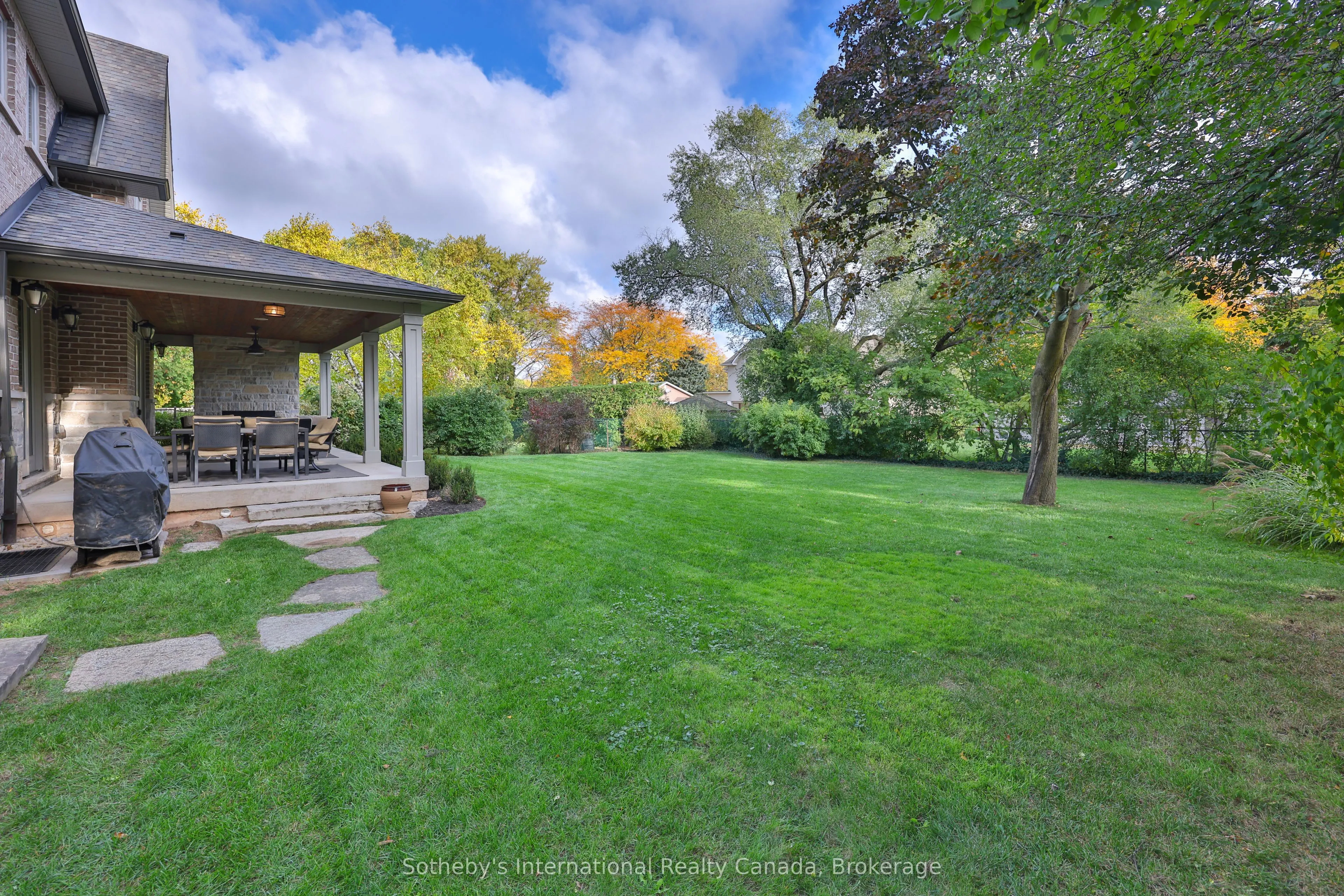 1356 Thornhill Drive