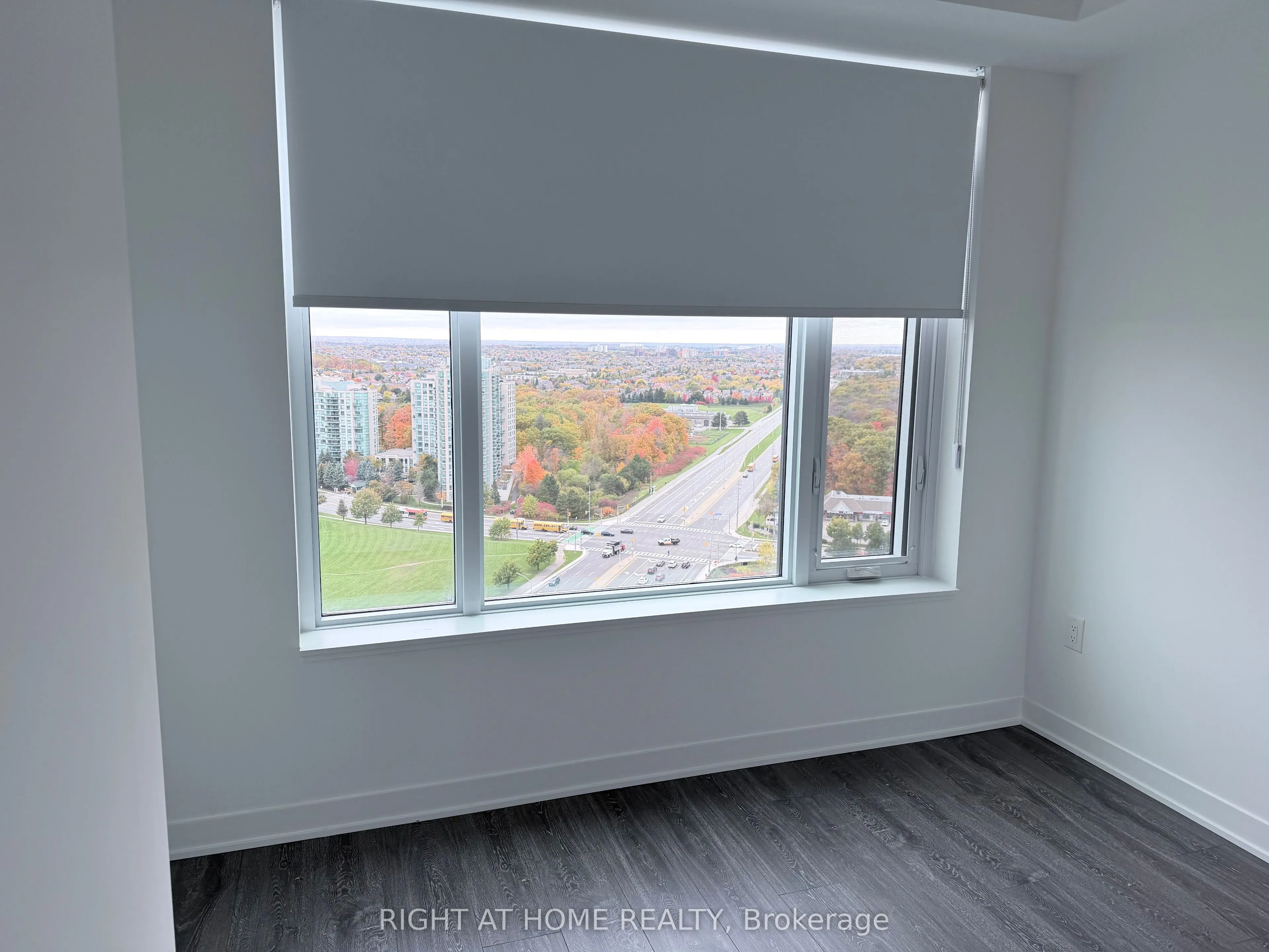 2495 EGLINTON Avenue W, #2109