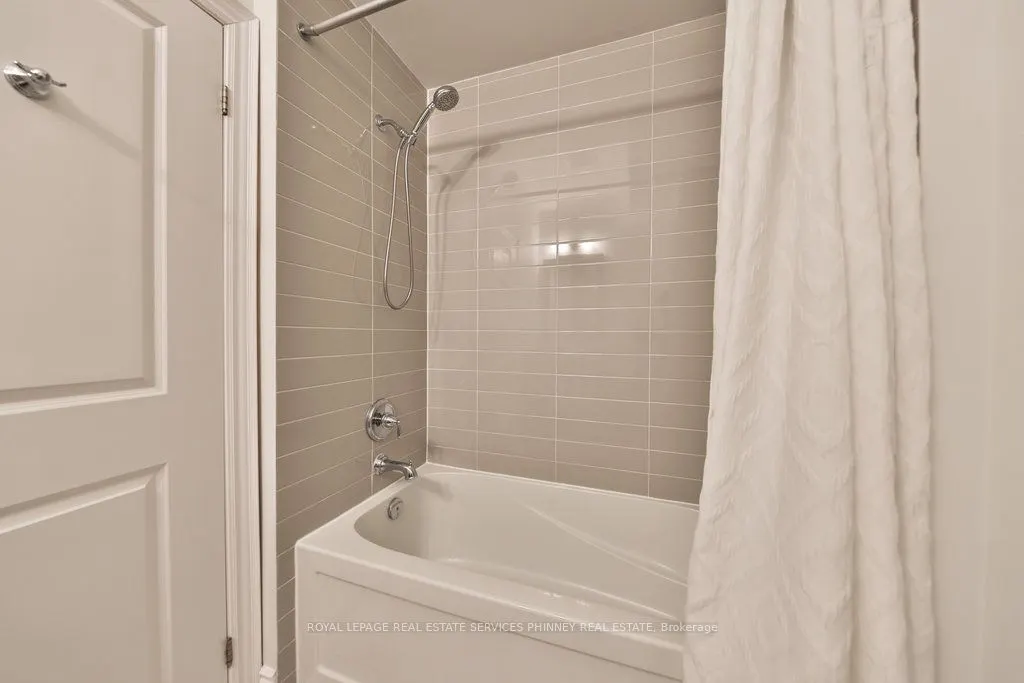 2160 Trafalgar Road, #7