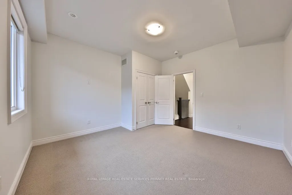 2160 Trafalgar Road, #7