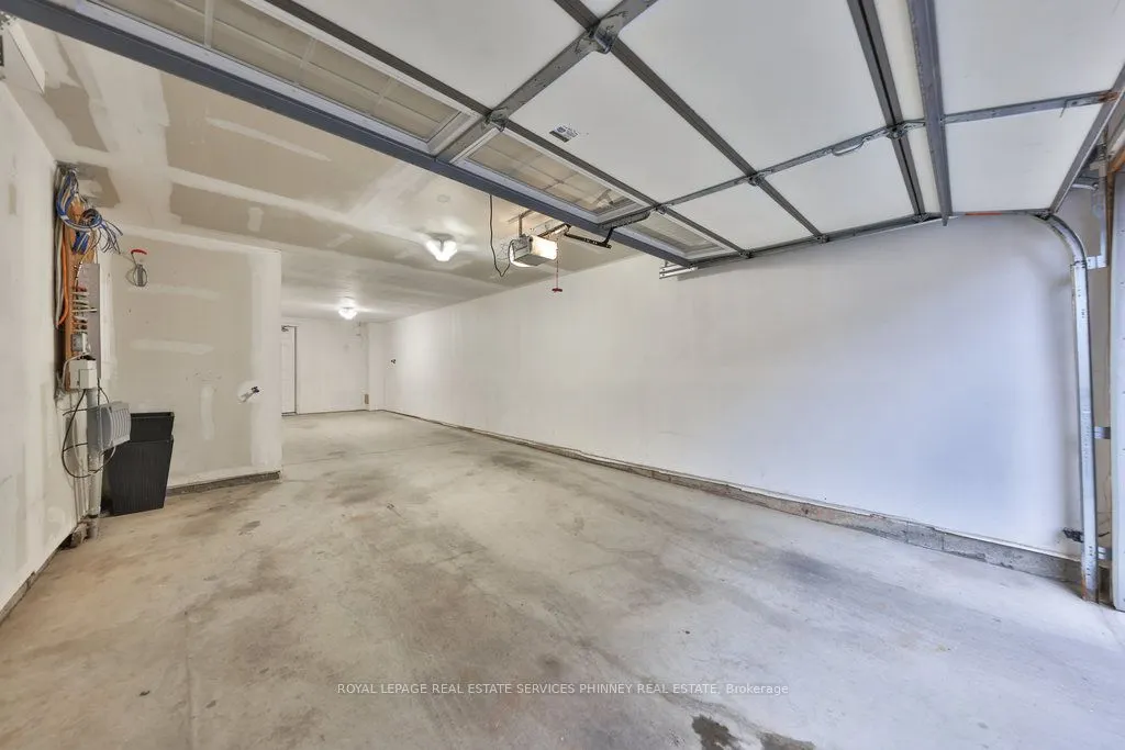 2160 Trafalgar Road, #7