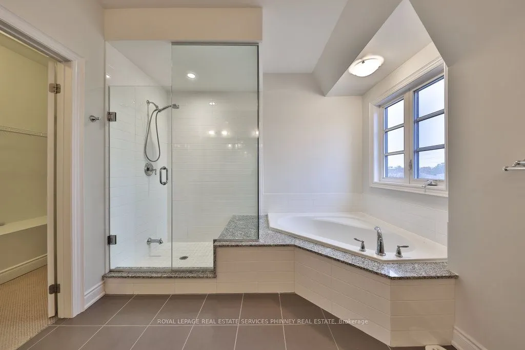 2160 Trafalgar Road, #7