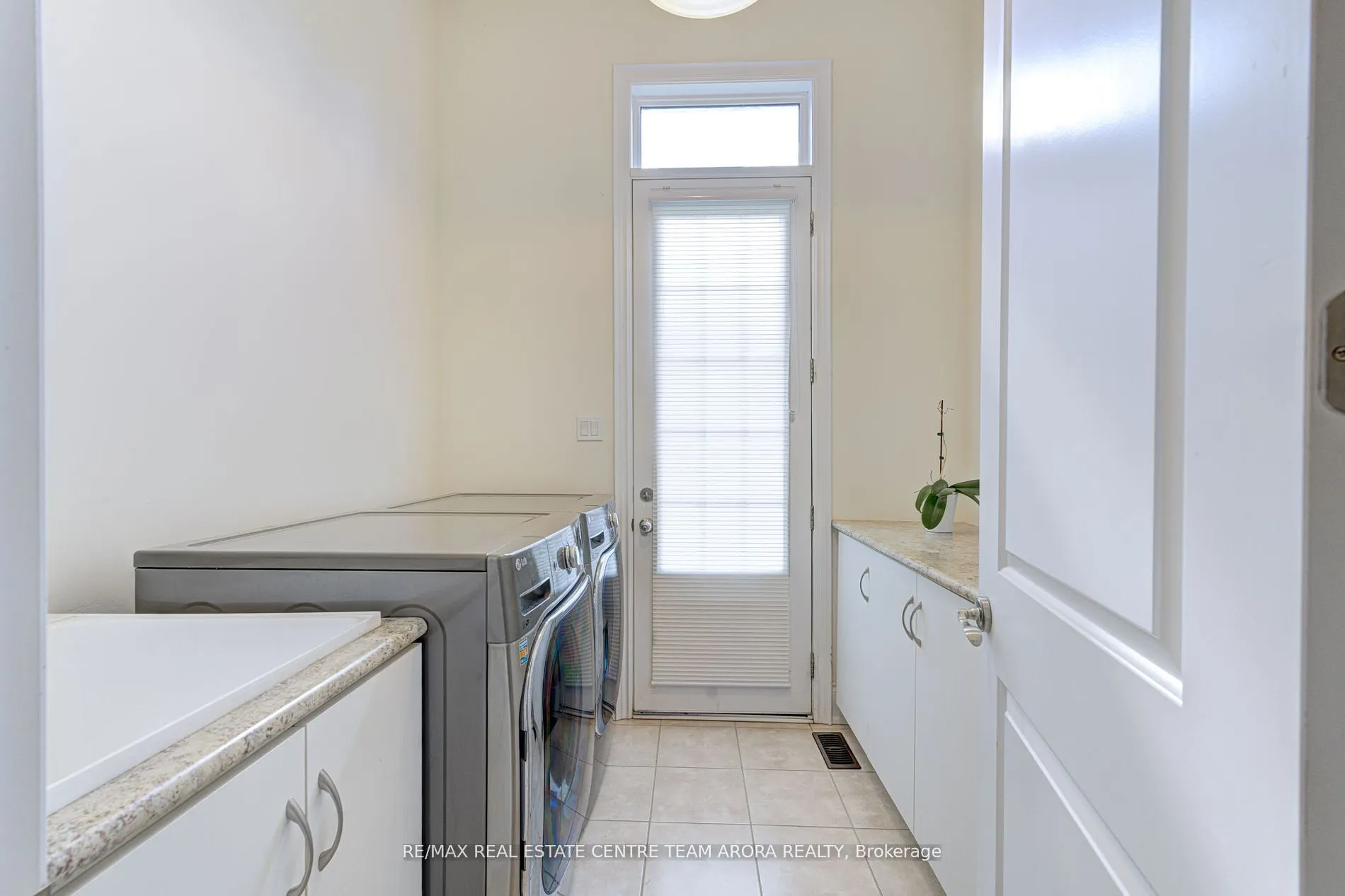 20 Hickory Ridge Court