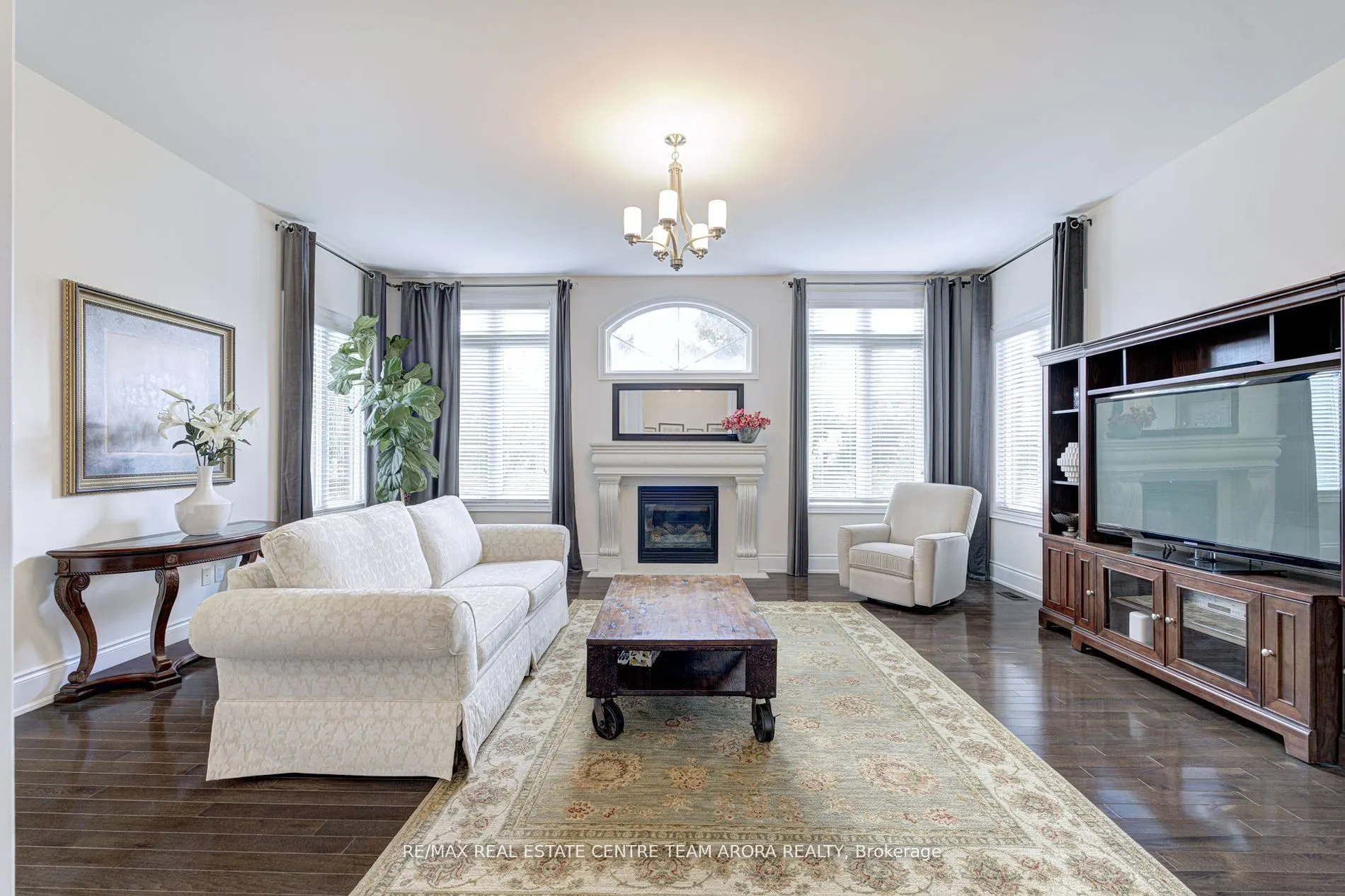 20 Hickory Ridge Court