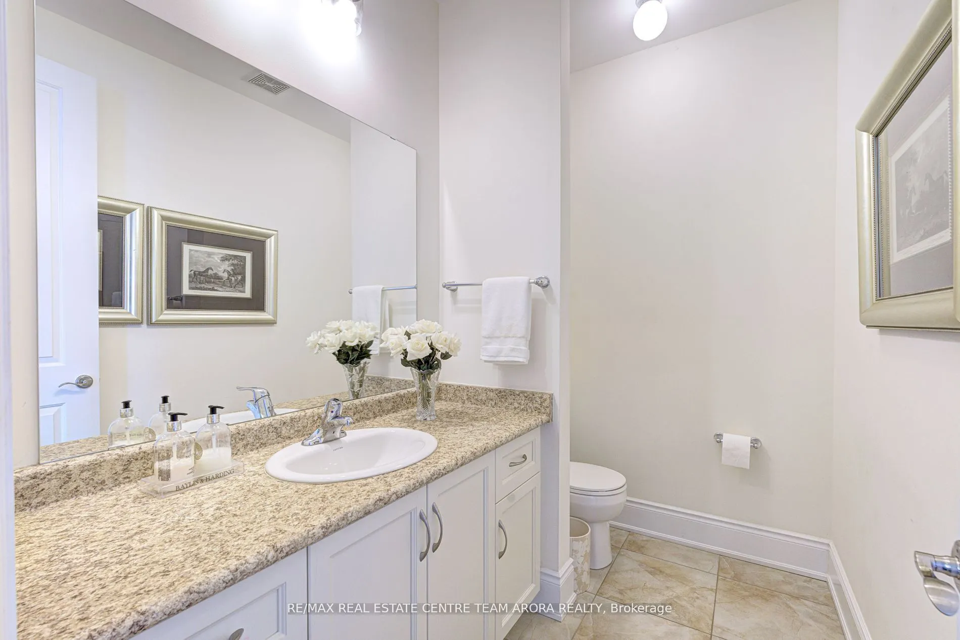 20 Hickory Ridge Court