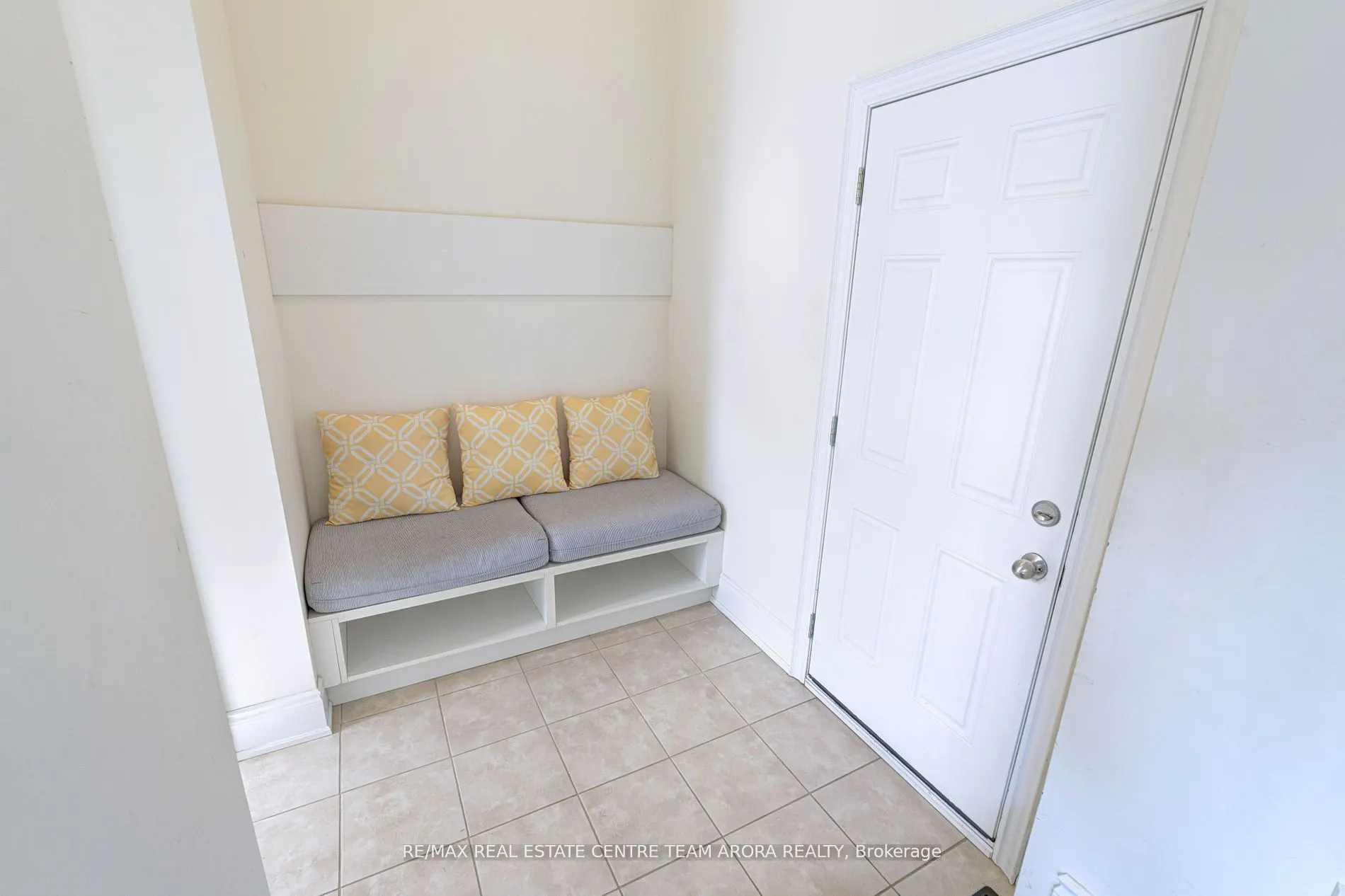 20 Hickory Ridge Court