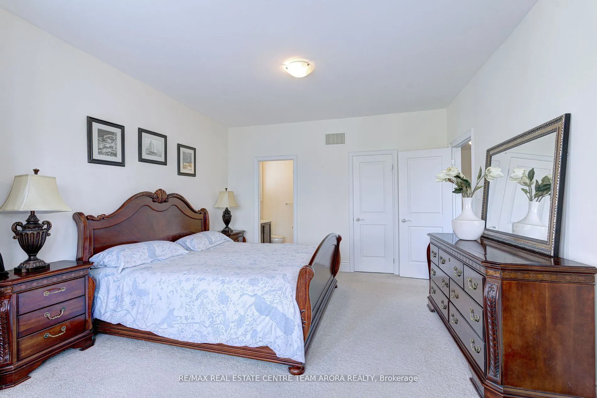 20 Hickory Ridge Court