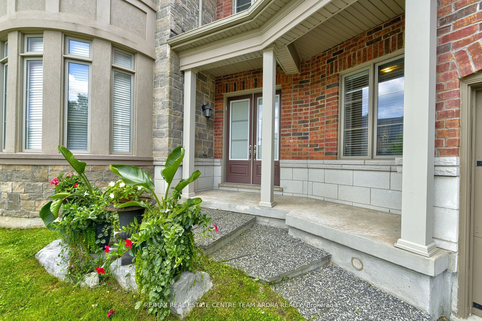 20 Hickory Ridge Court