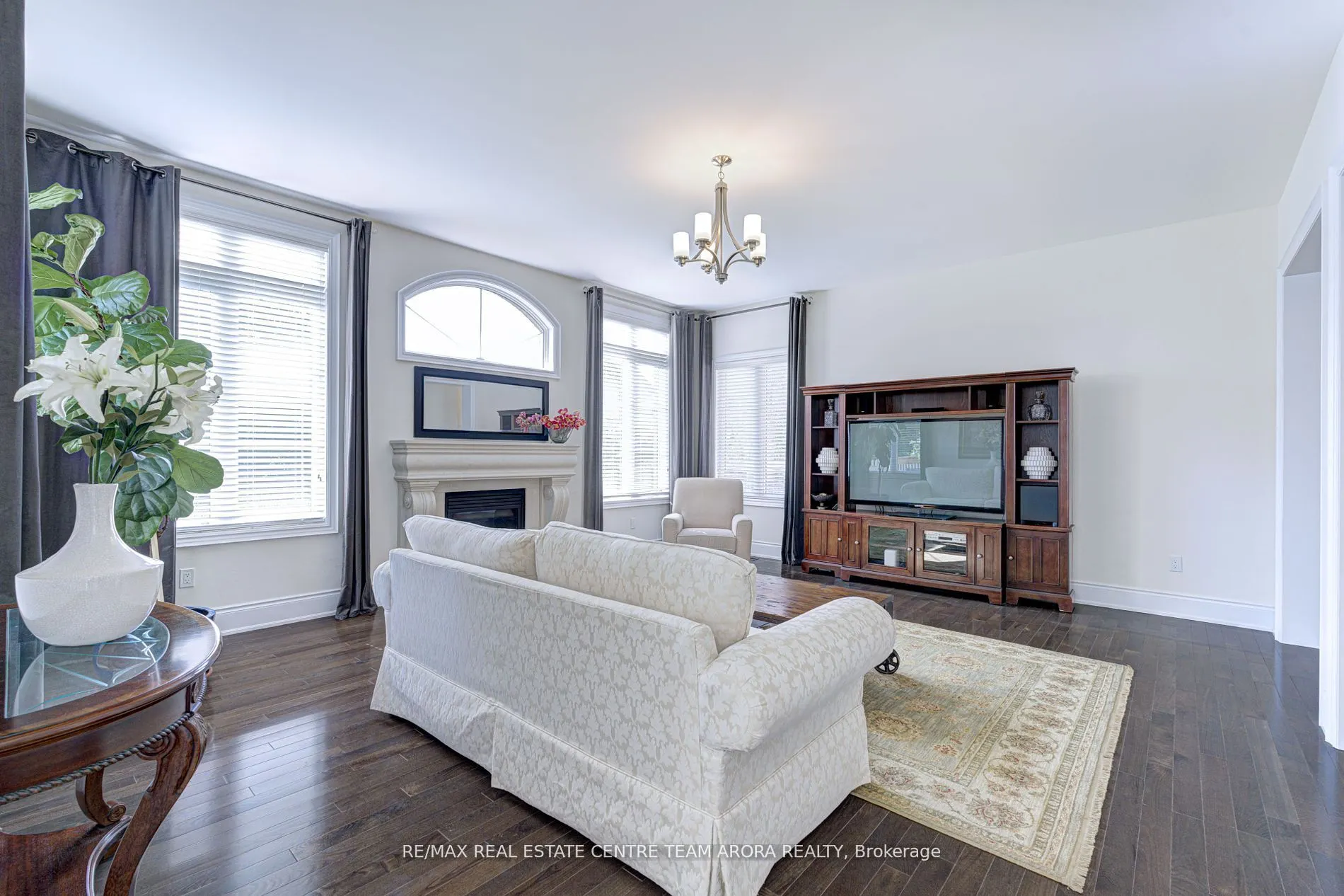 20 Hickory Ridge Court