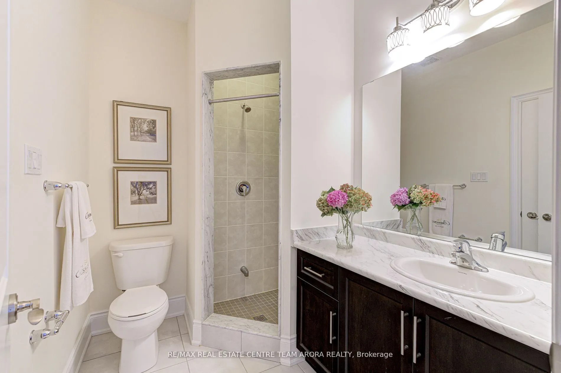 20 Hickory Ridge Court