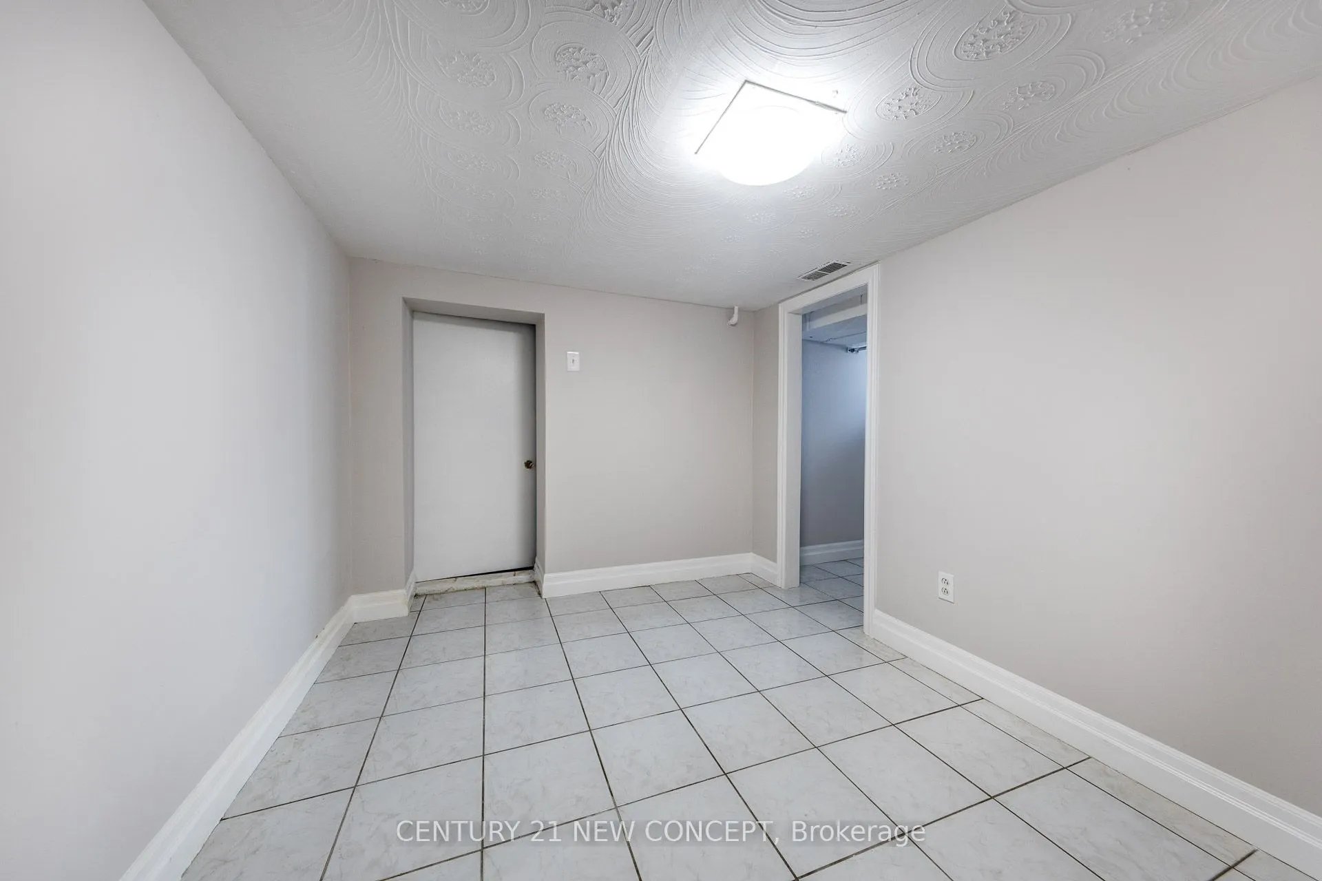 1113 Dufferin Street