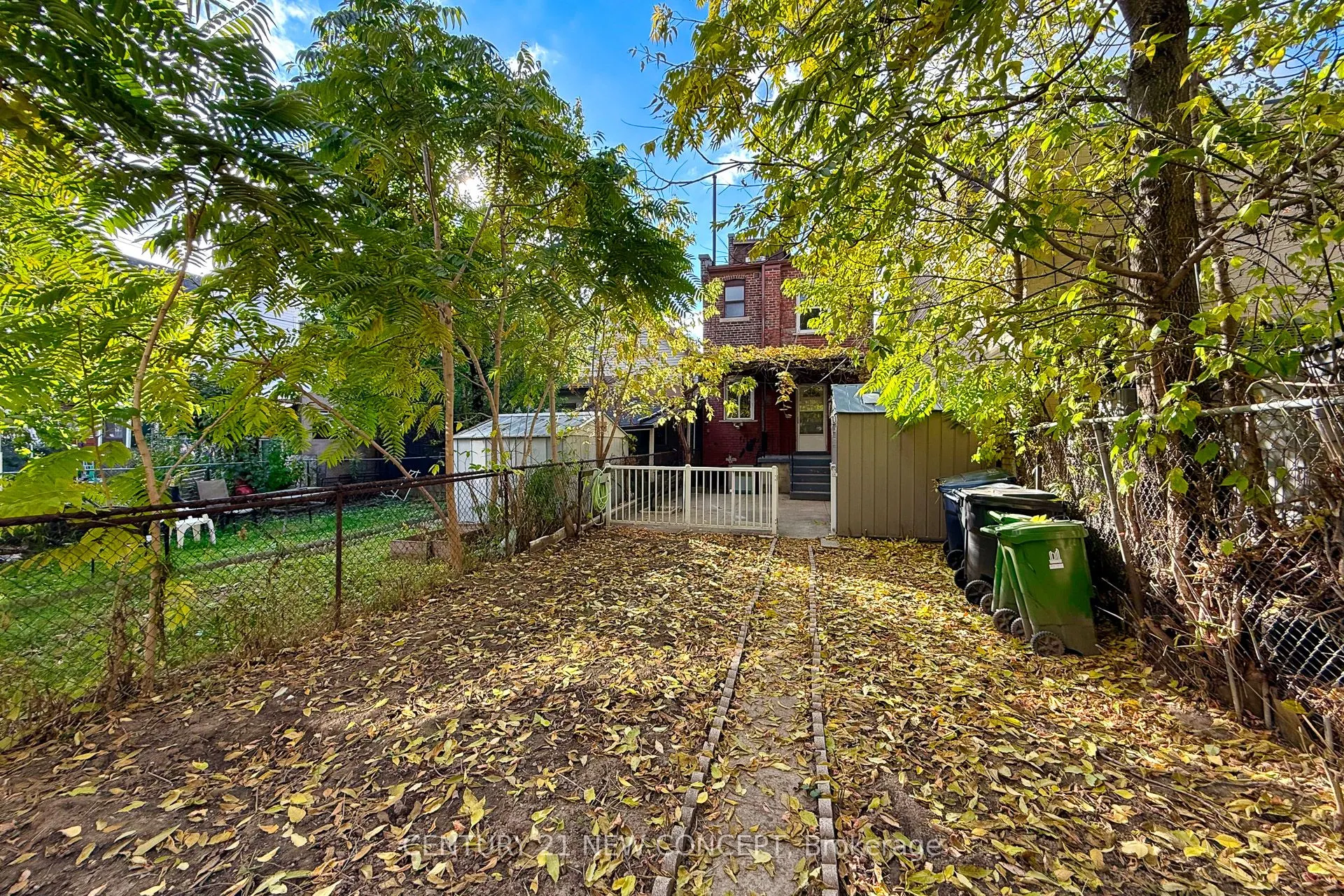 1113 Dufferin Street