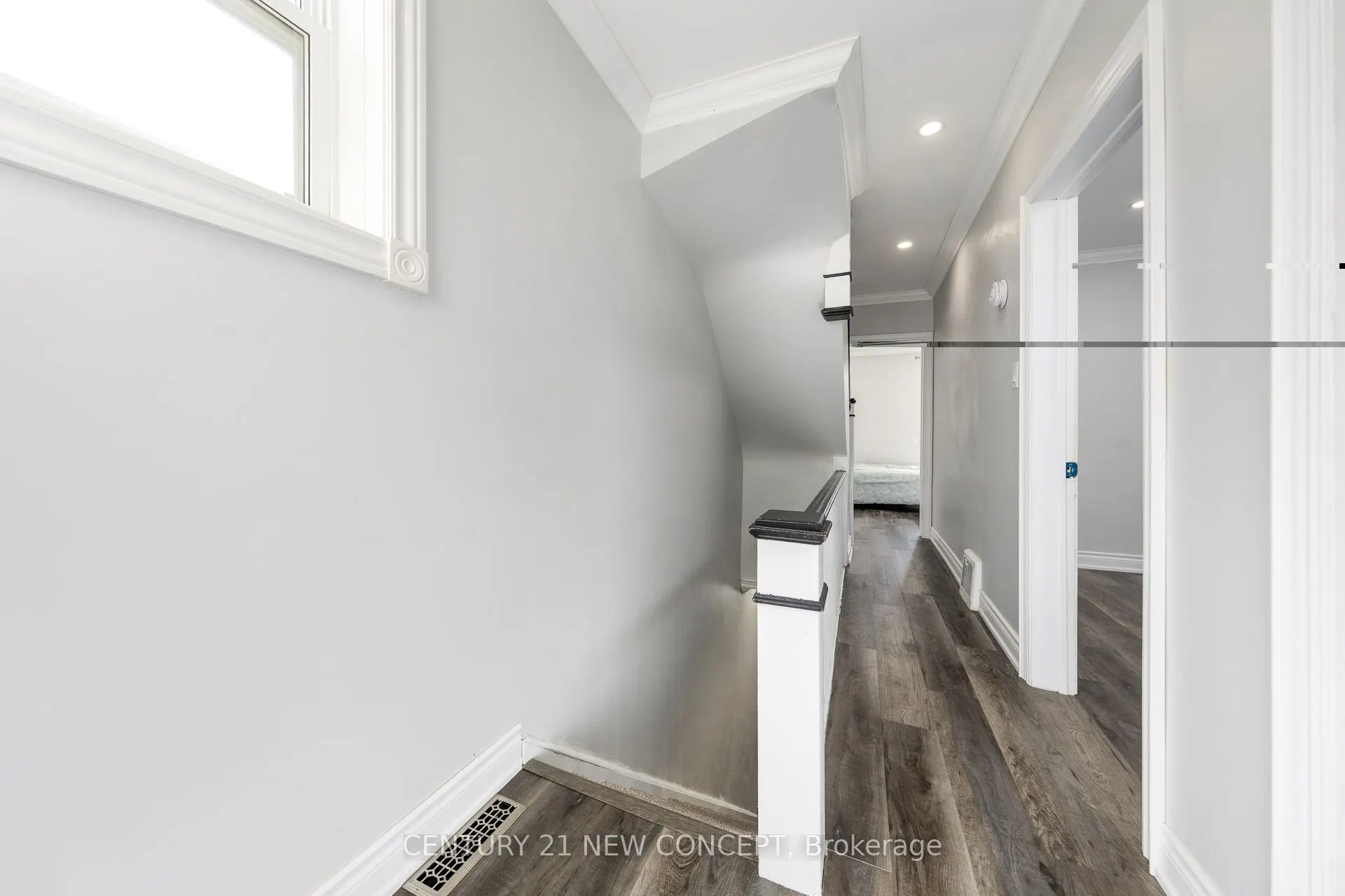 1113 Dufferin Street