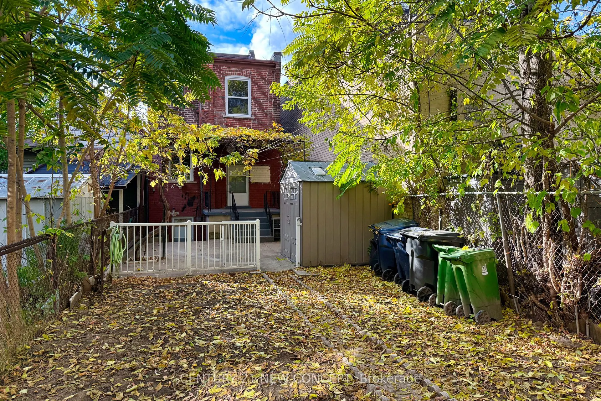 1113 Dufferin Street