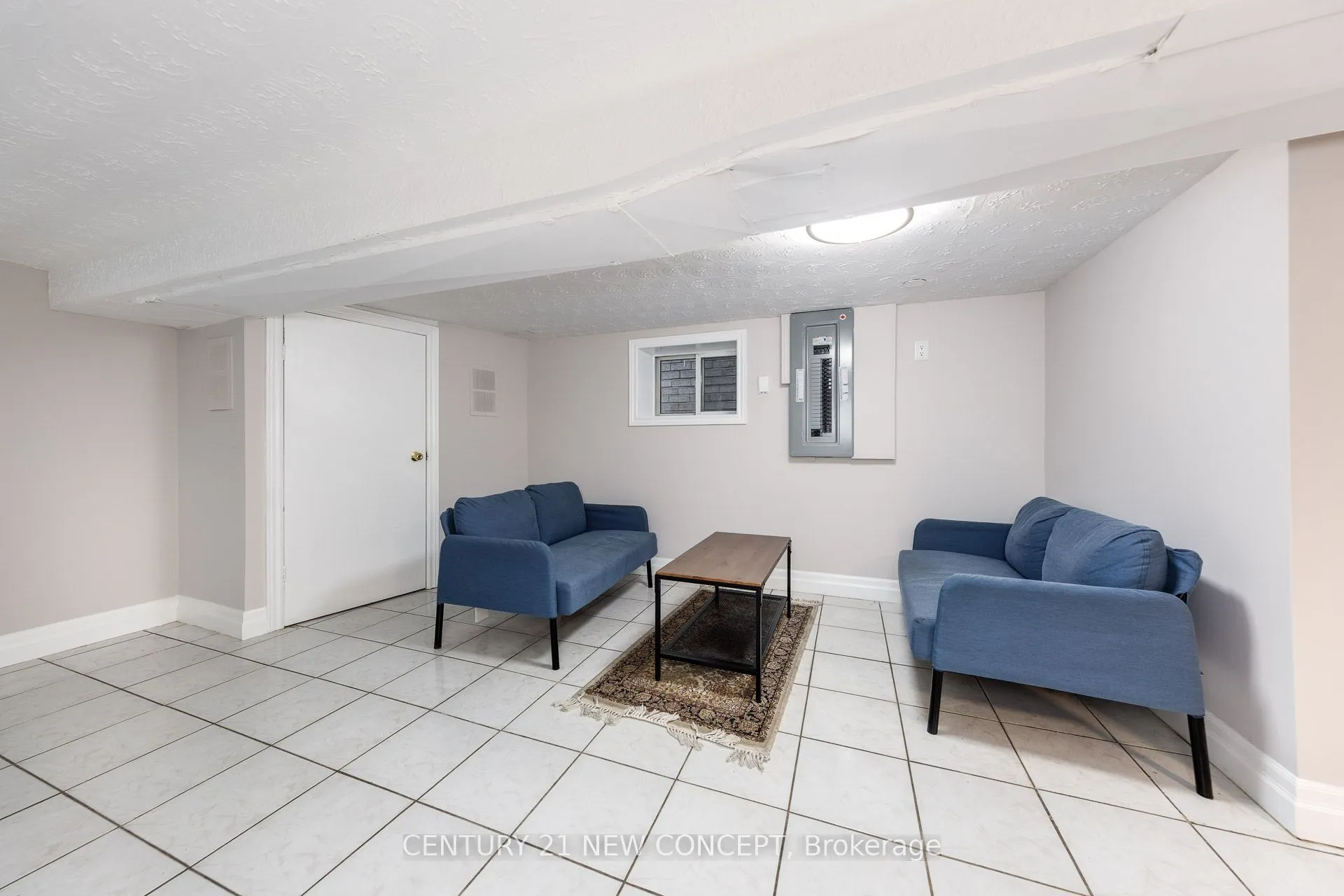 1113 Dufferin Street