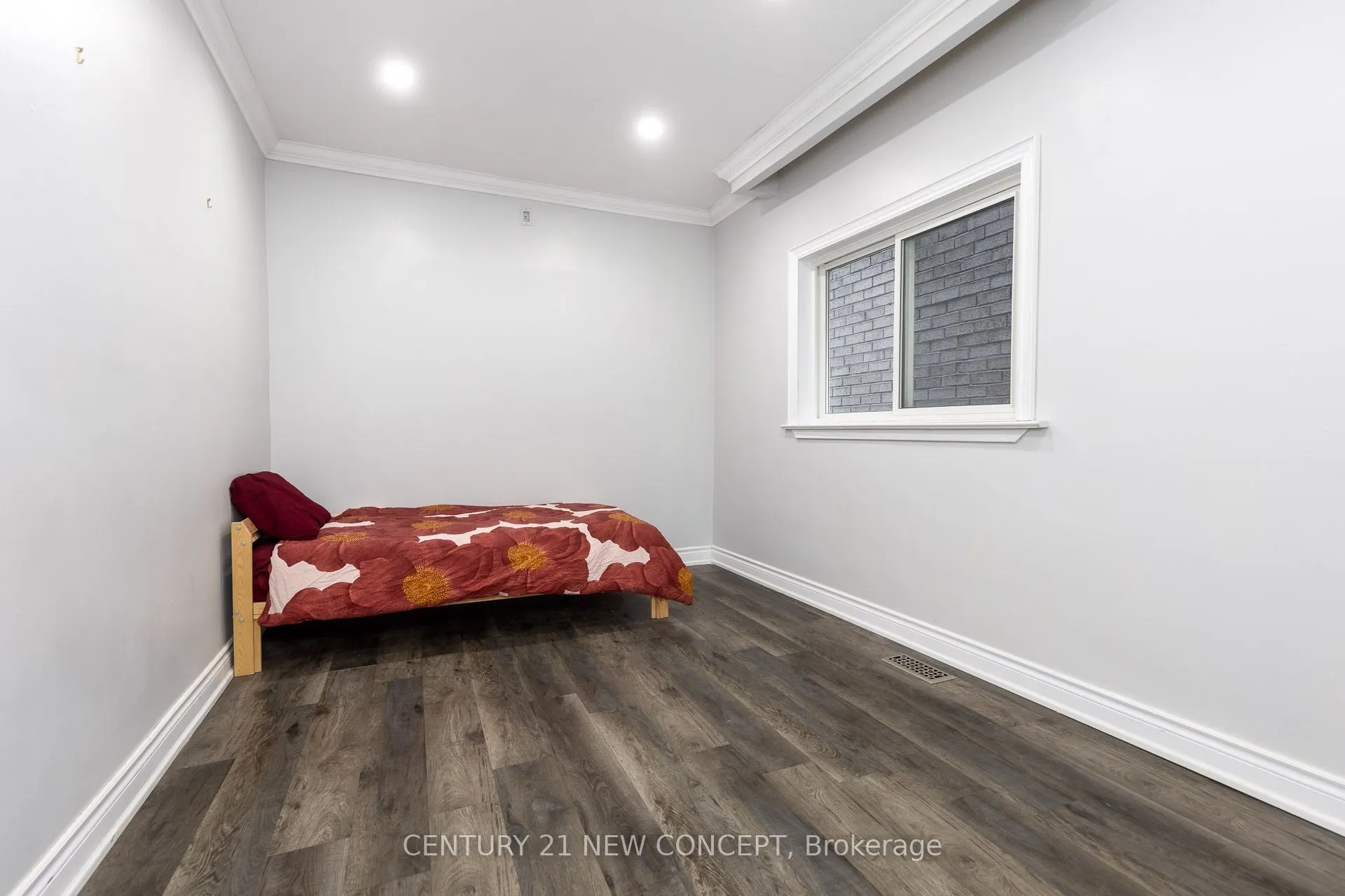 1113 Dufferin Street