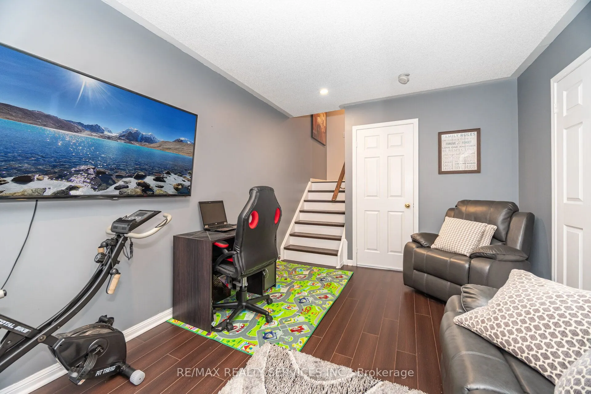 271 Richvale Drive S, #38