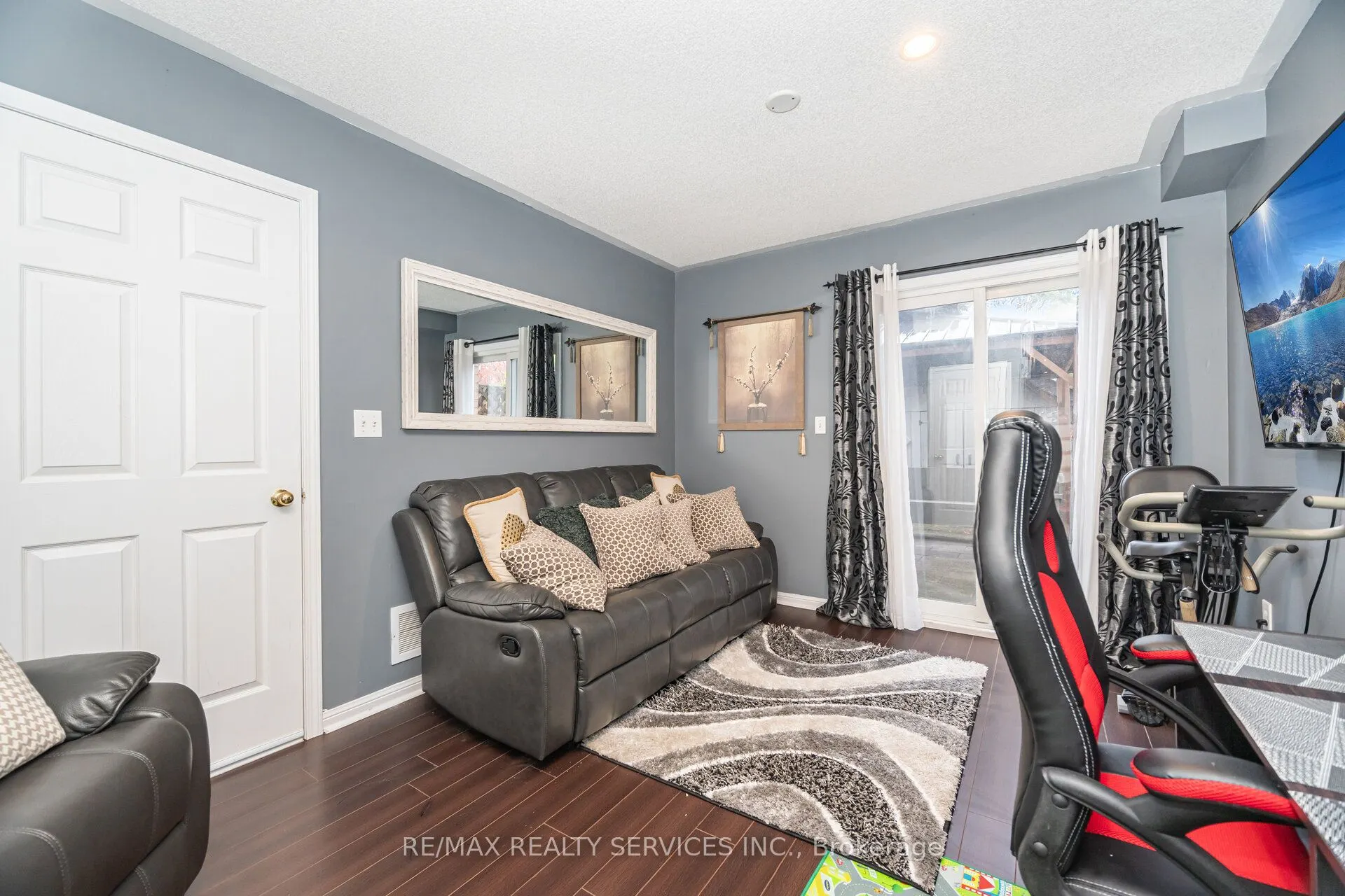 271 Richvale Drive S, #38