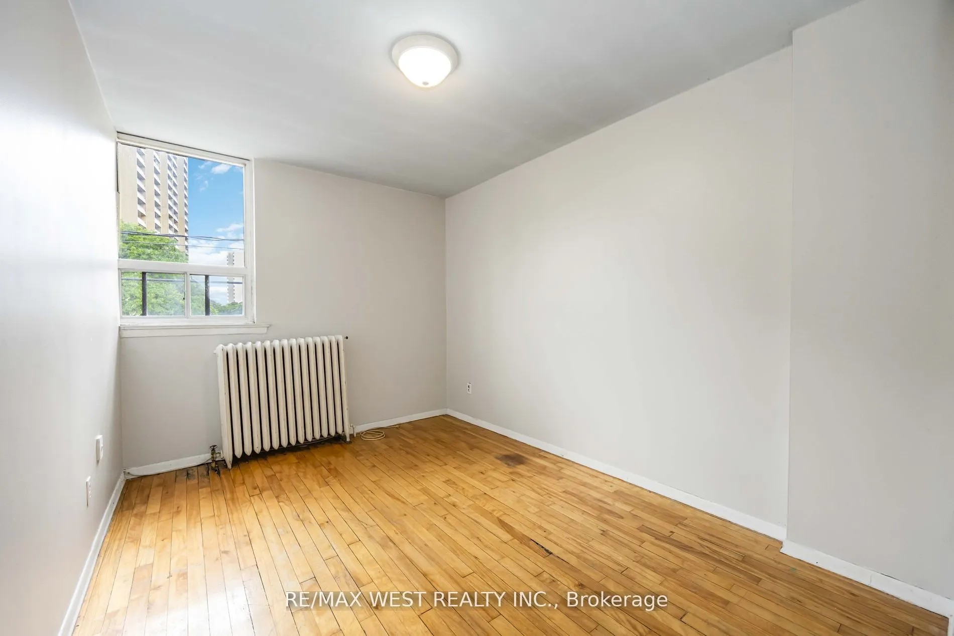 4990 Dundas Street W, #A