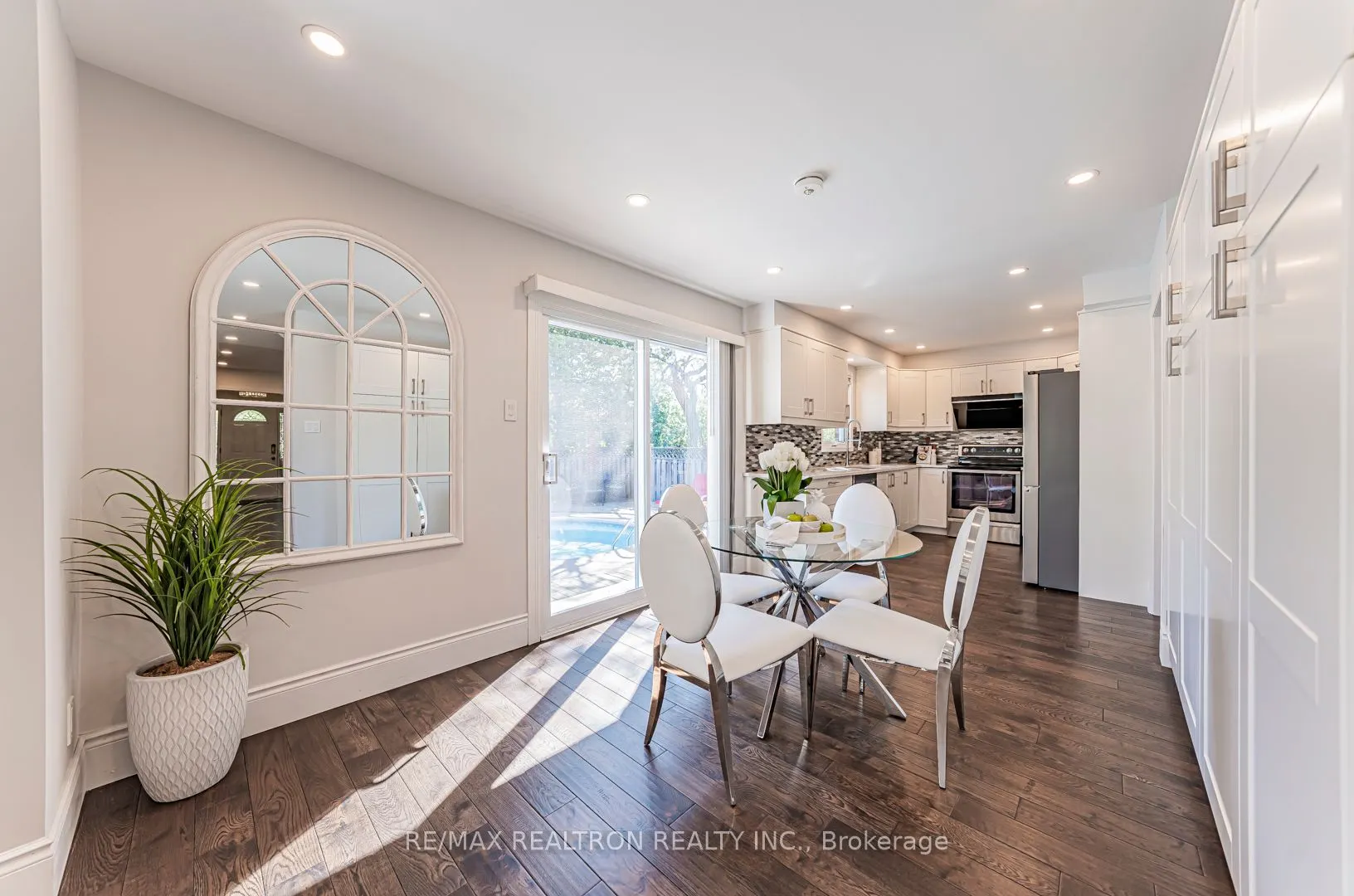 221 Old Orchard Circle