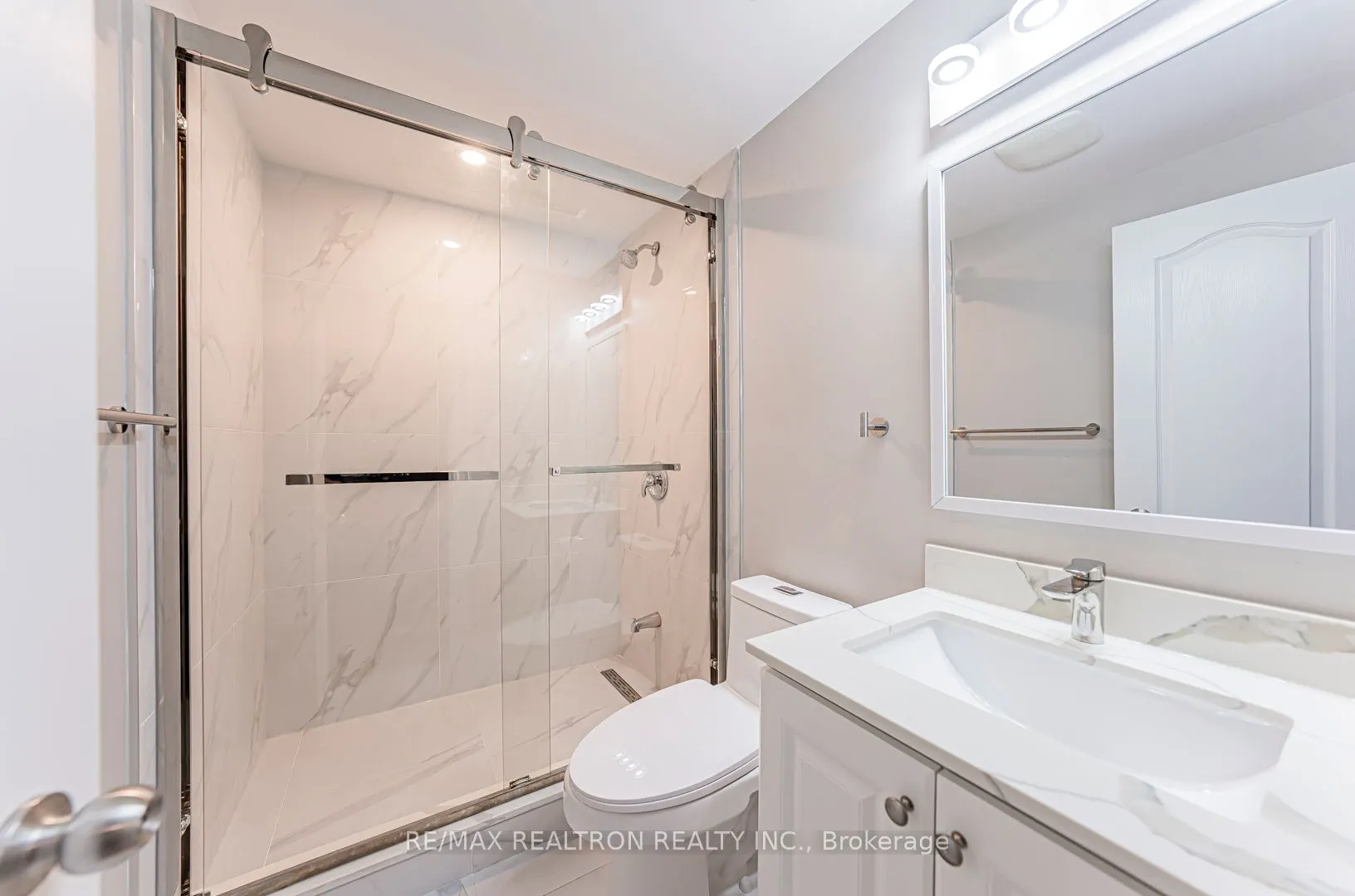 221 Old Orchard Circle