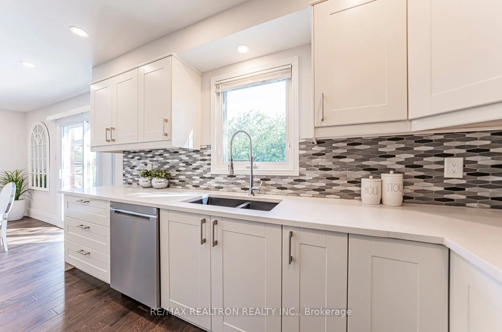 221 Old Orchard Circle